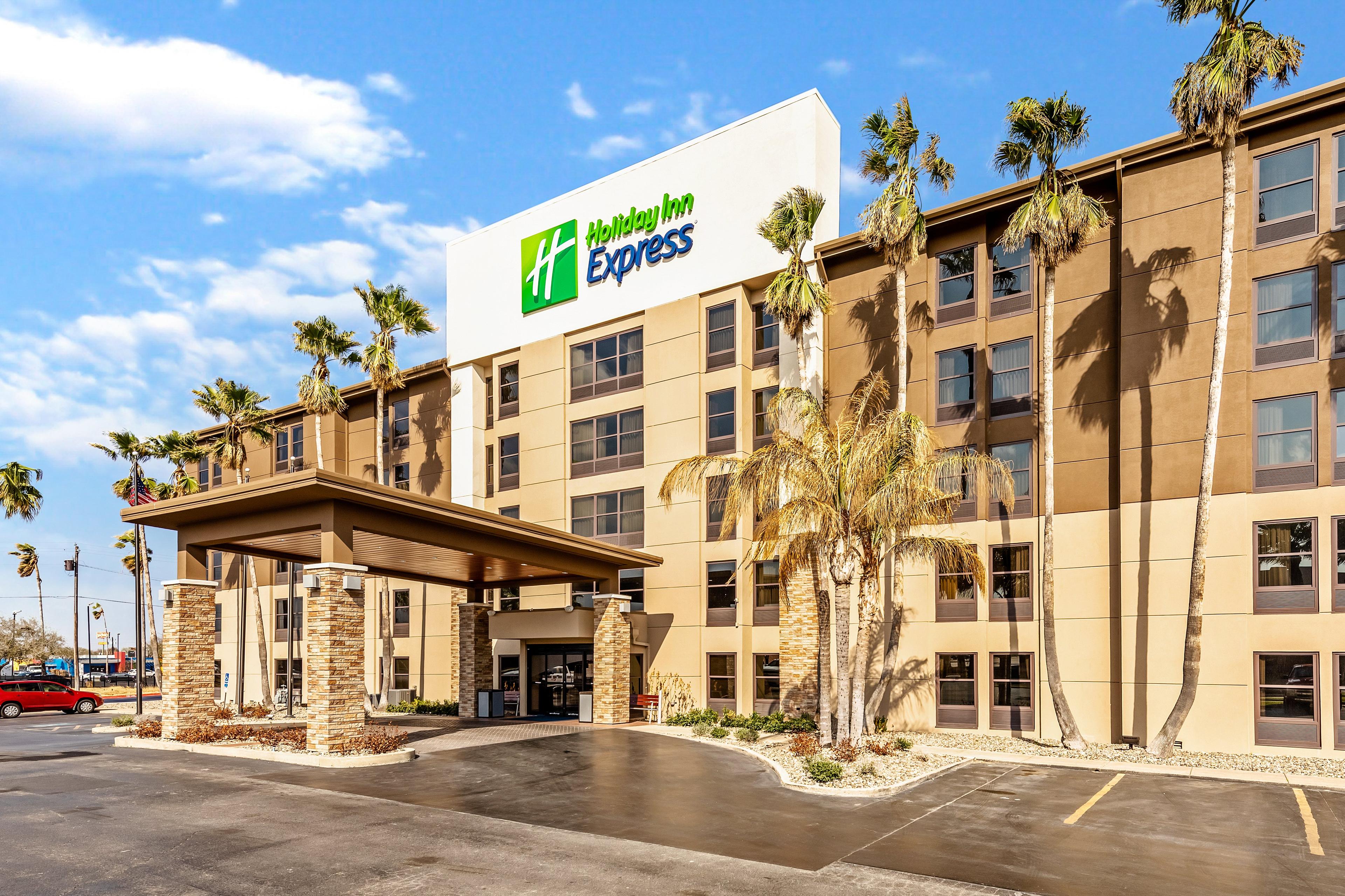 HOLIDAY INN EXPRESS BY IHG