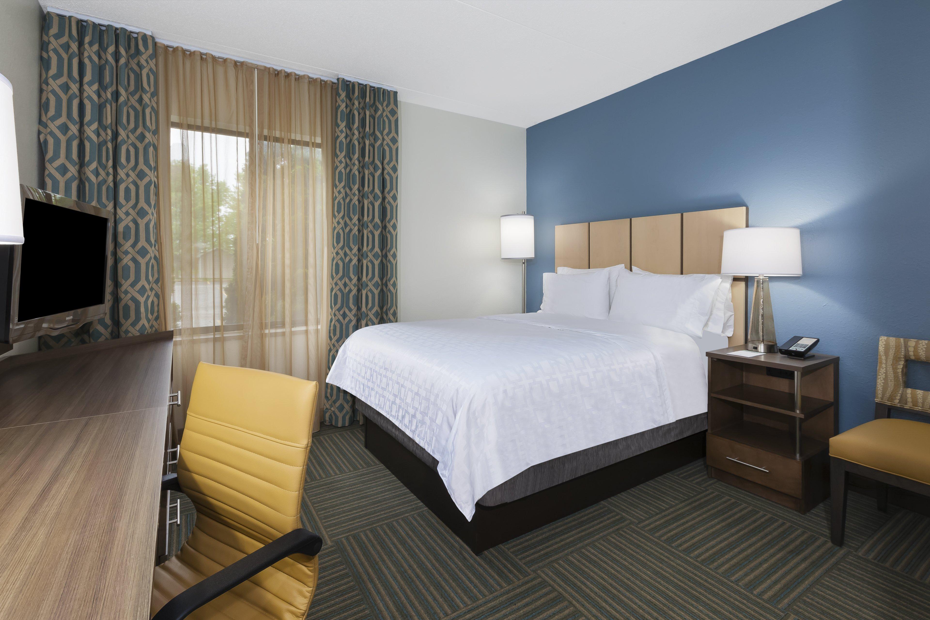 CANDLEWOOD SUITES GRAND RAPIDS AIRP