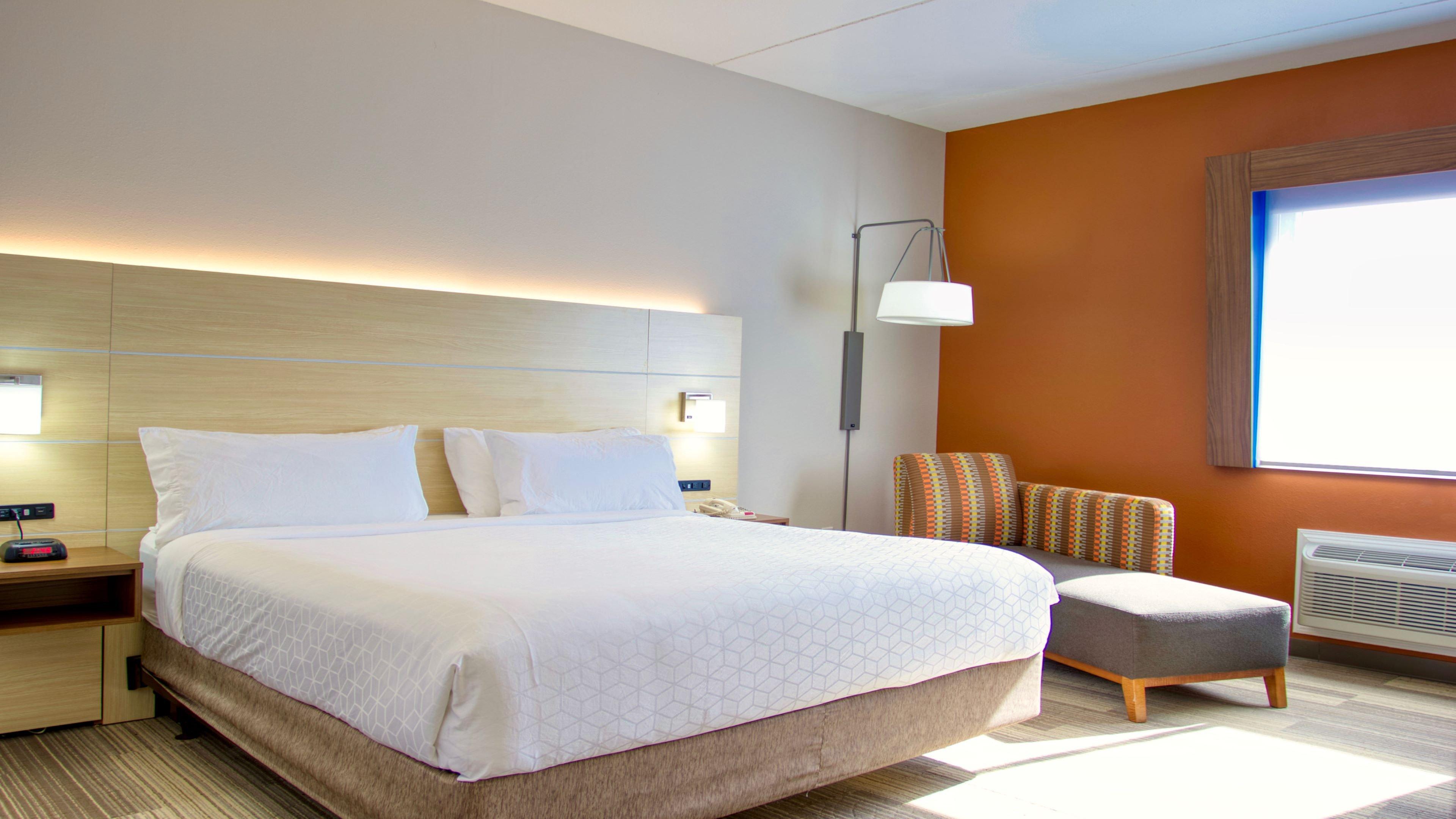 HOLIDAY INN EXP STES BYRAM BY IHG