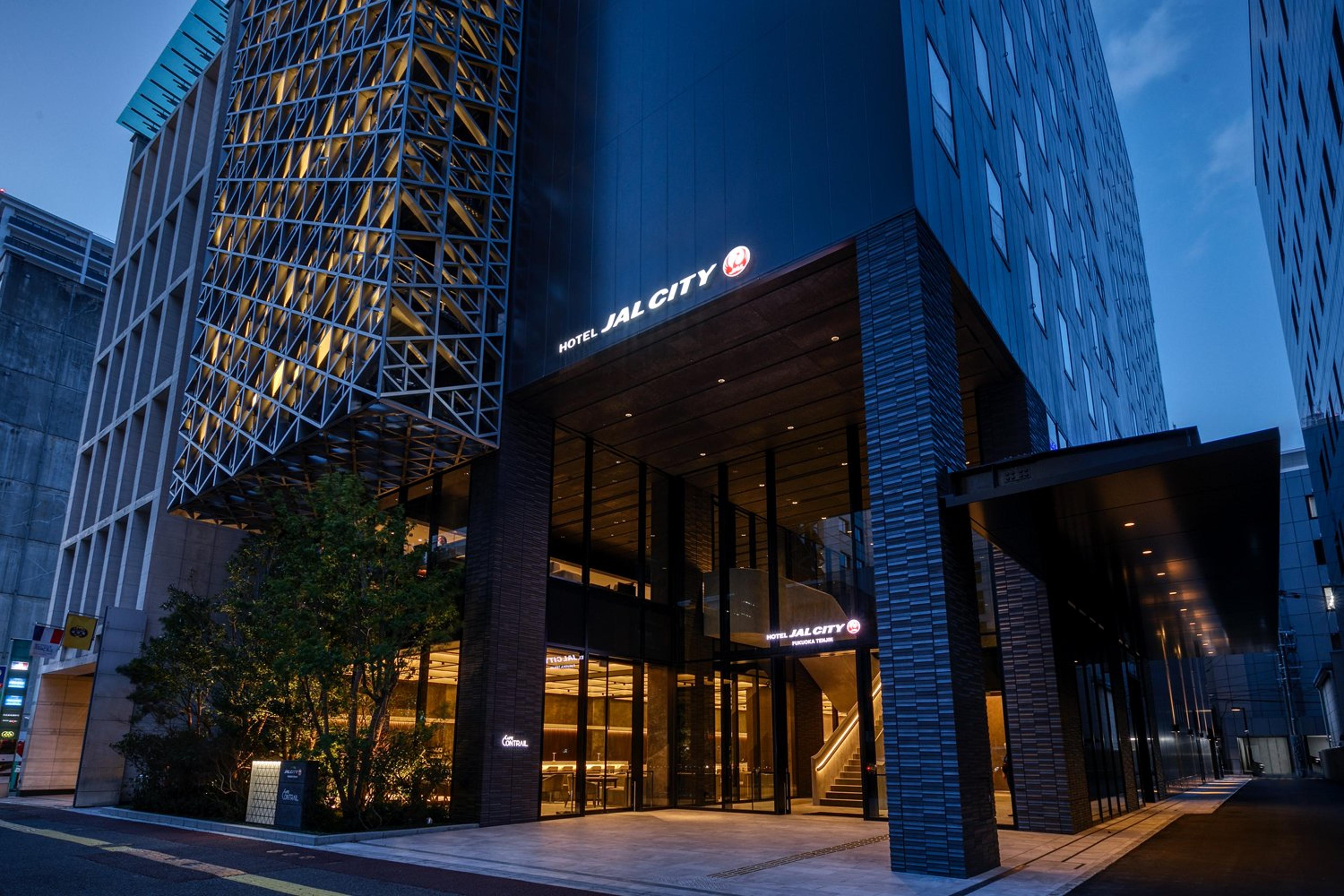 JAL City Fukuoka Tenjin