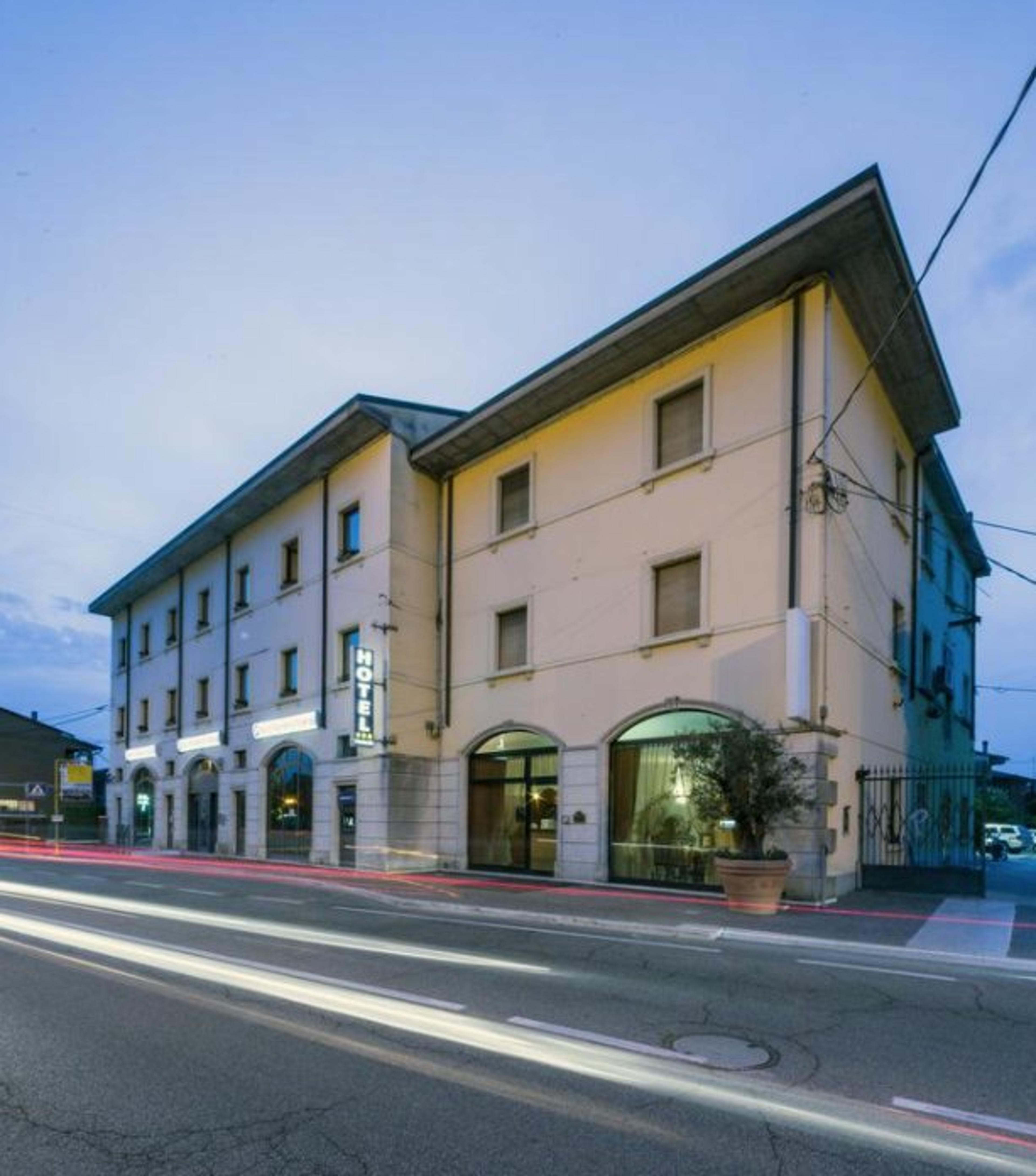 HOTEL POSTUMIA