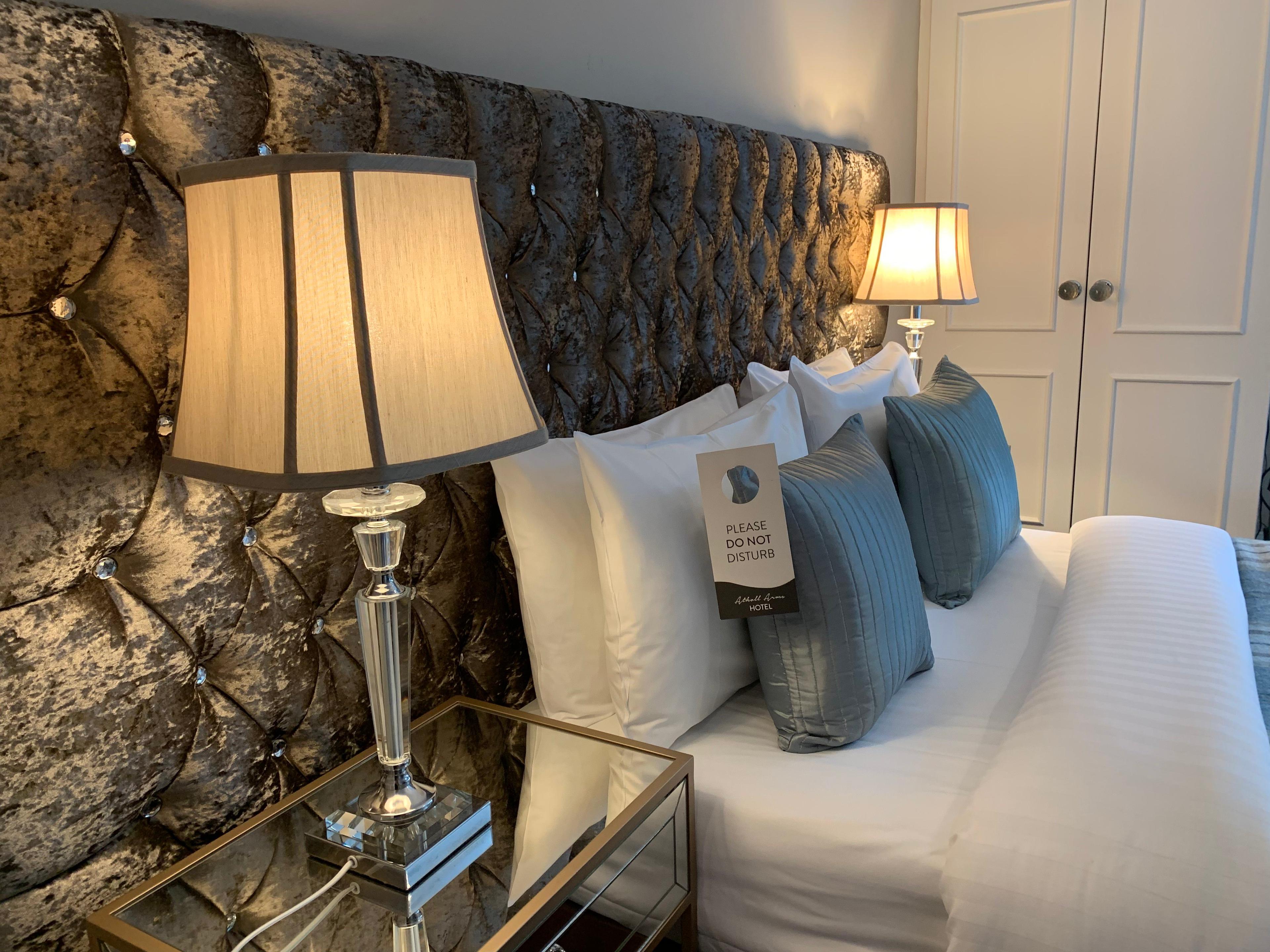 THE ATHOLL ARMS HOTEL