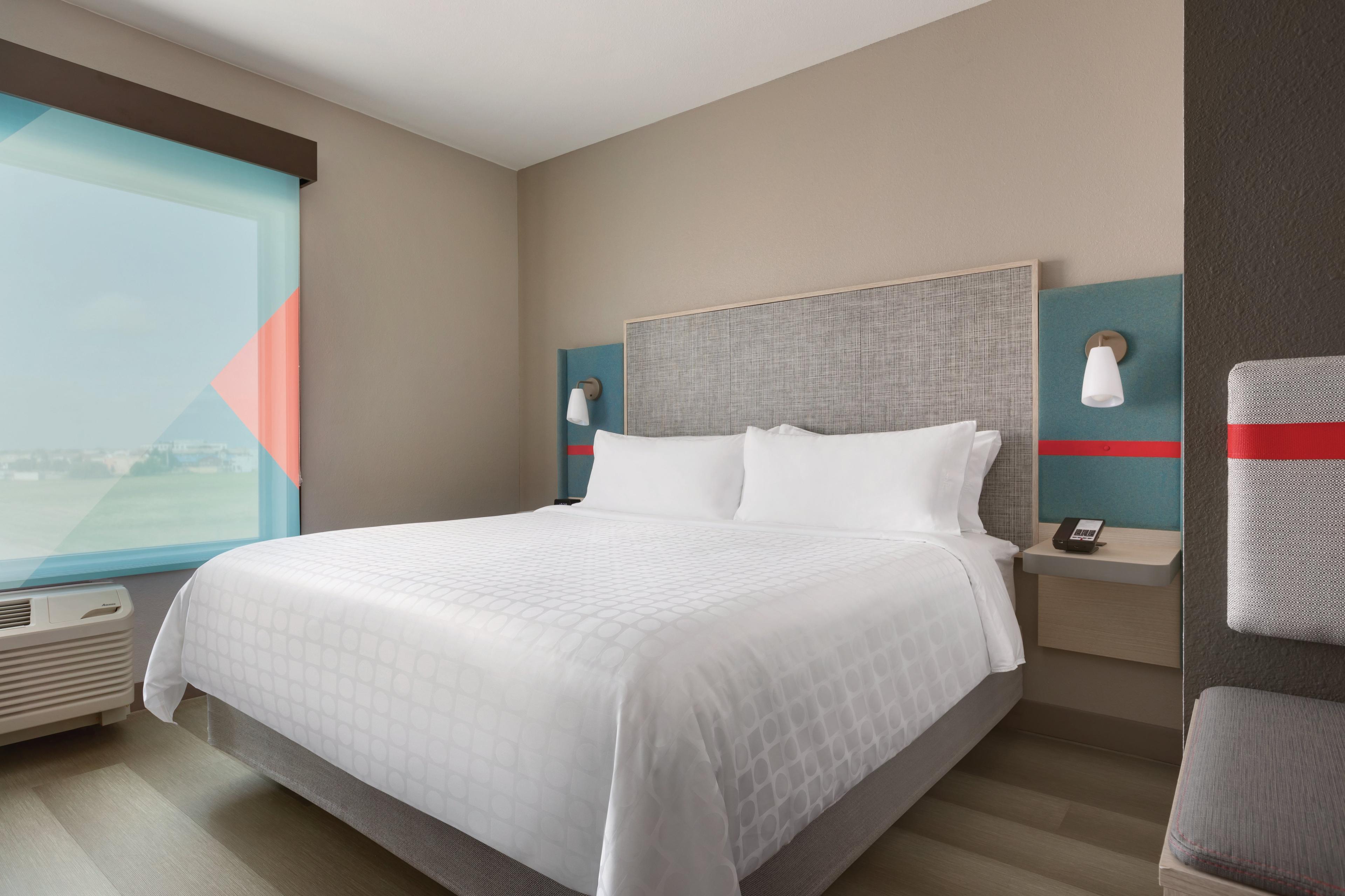 AVID HOTEL FAYETTEVILLE WEST BY IHG