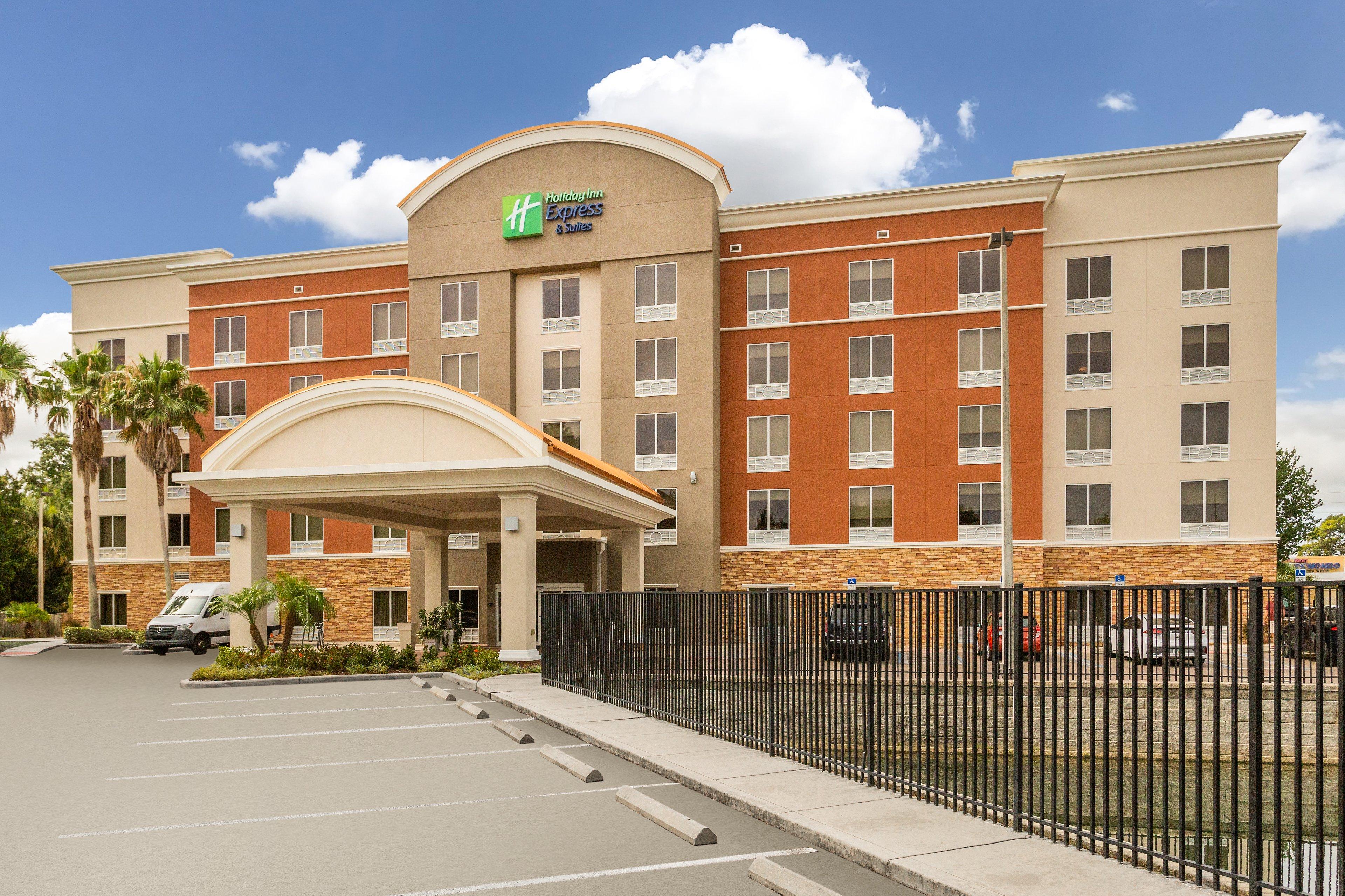 HOLIDAY INN EXP STES LARGO CLW BY I