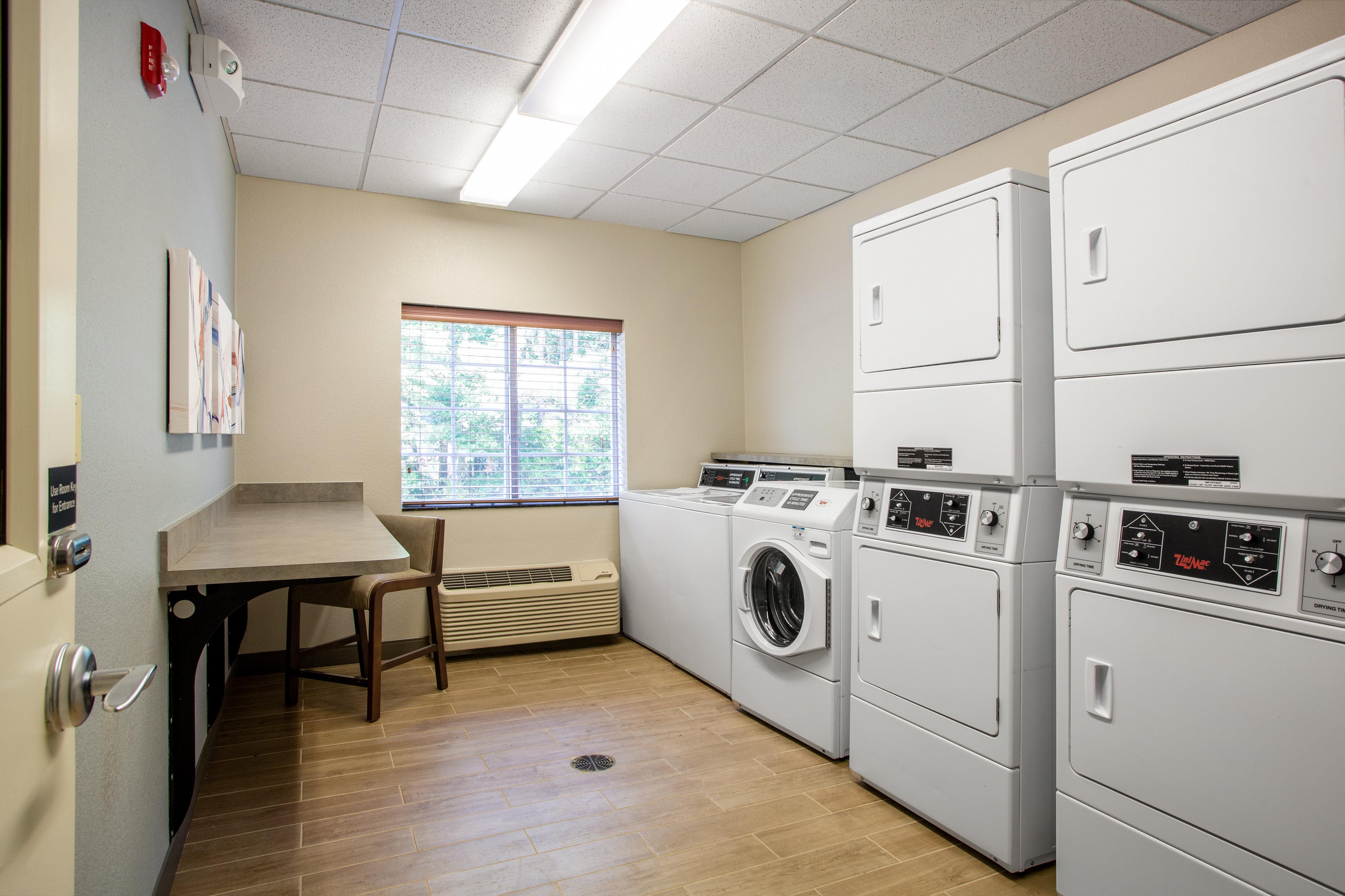 CANDLEWOOD SUITES APEX BY IHG