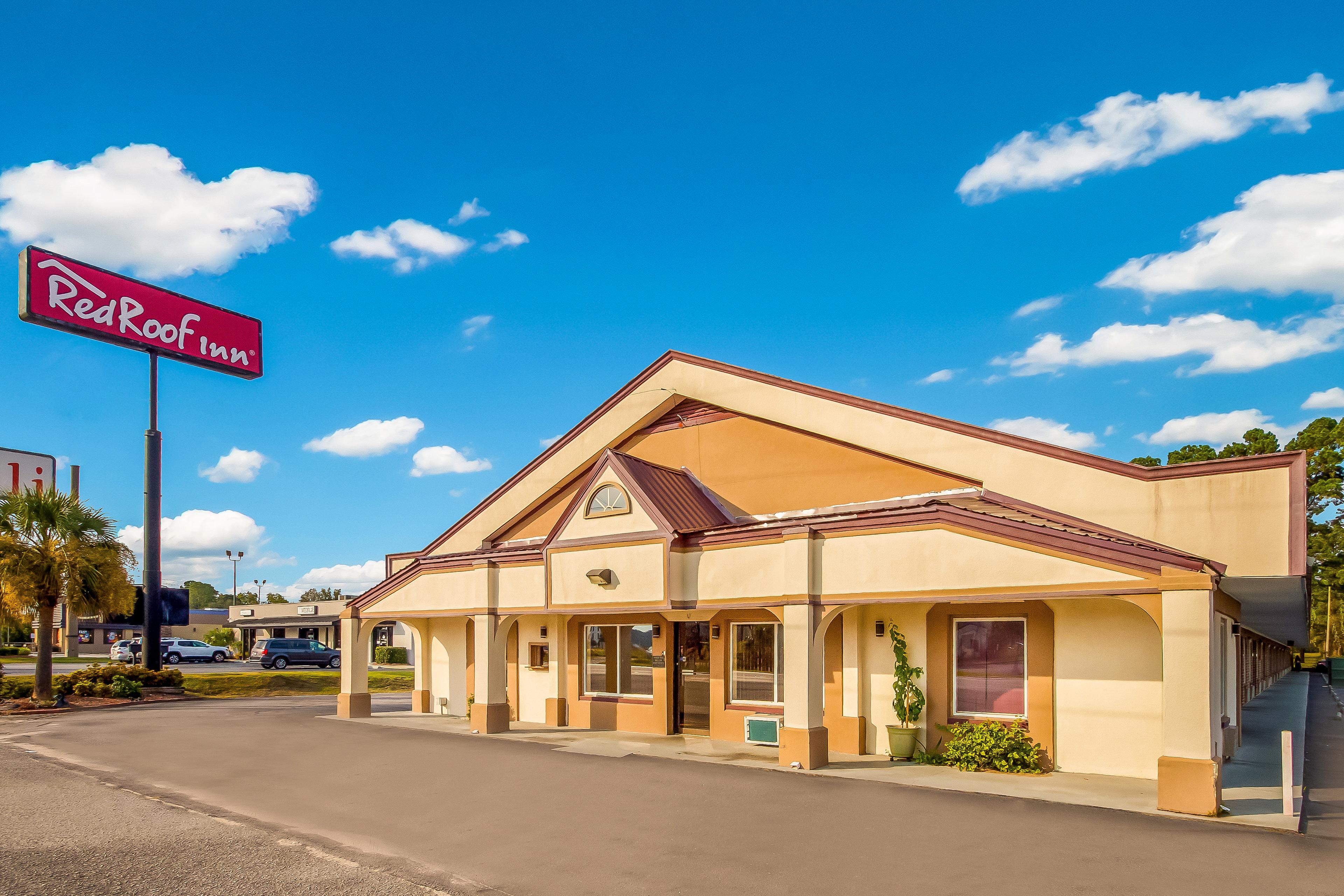 RED ROOF SANTEE