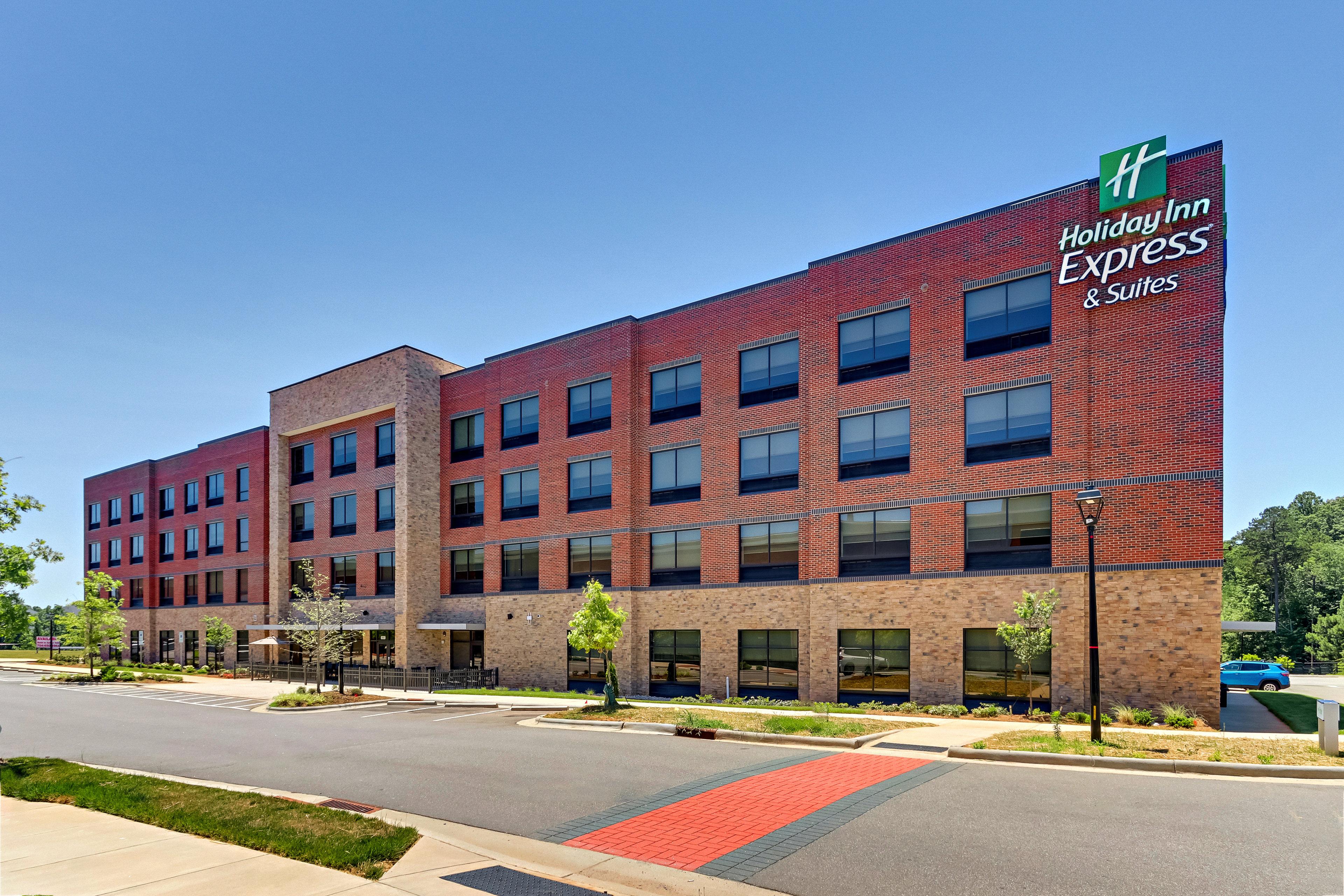 HOLIDAY INN EXP STES CLEMMONS BY IH