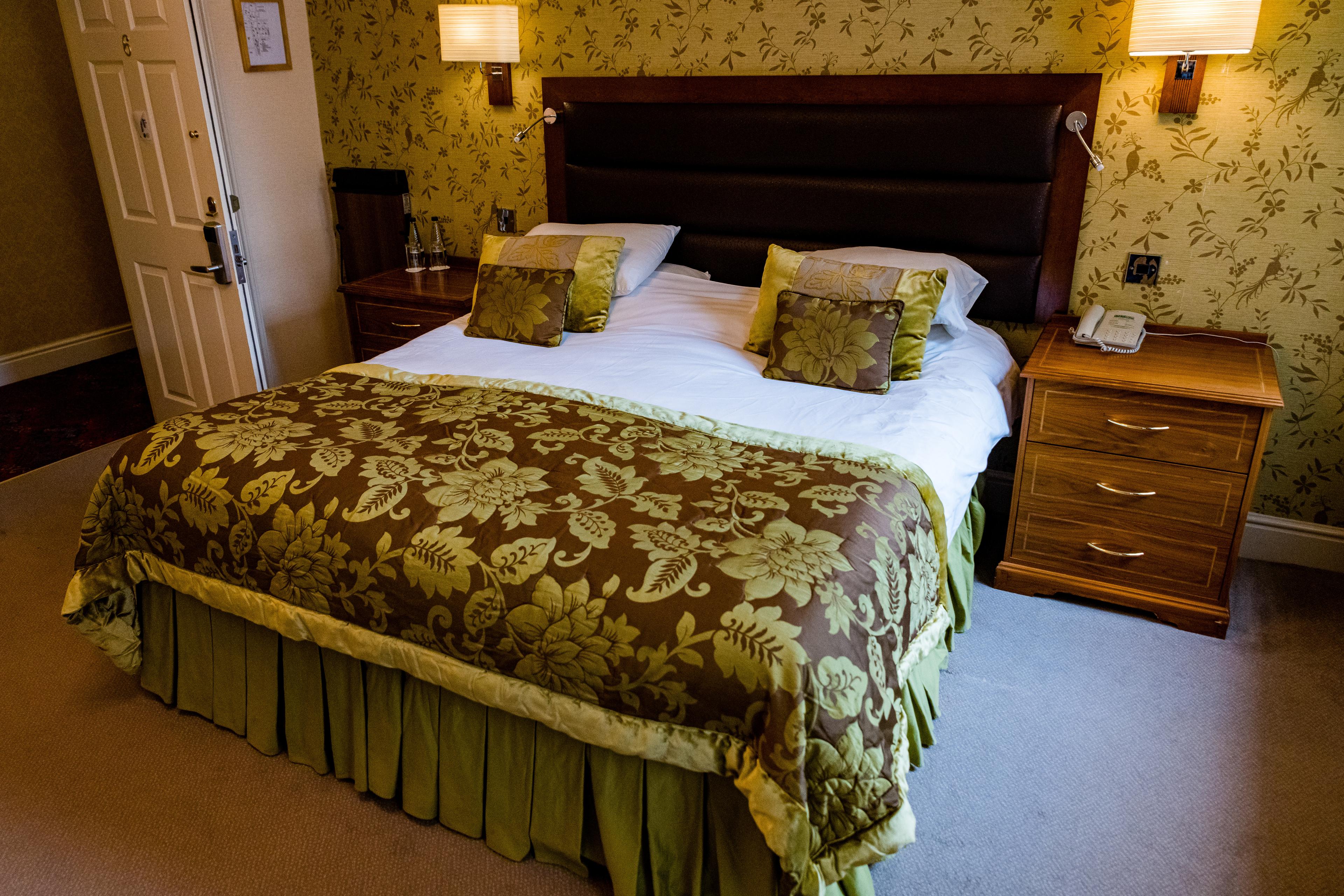 THE GEORGE HOTEL