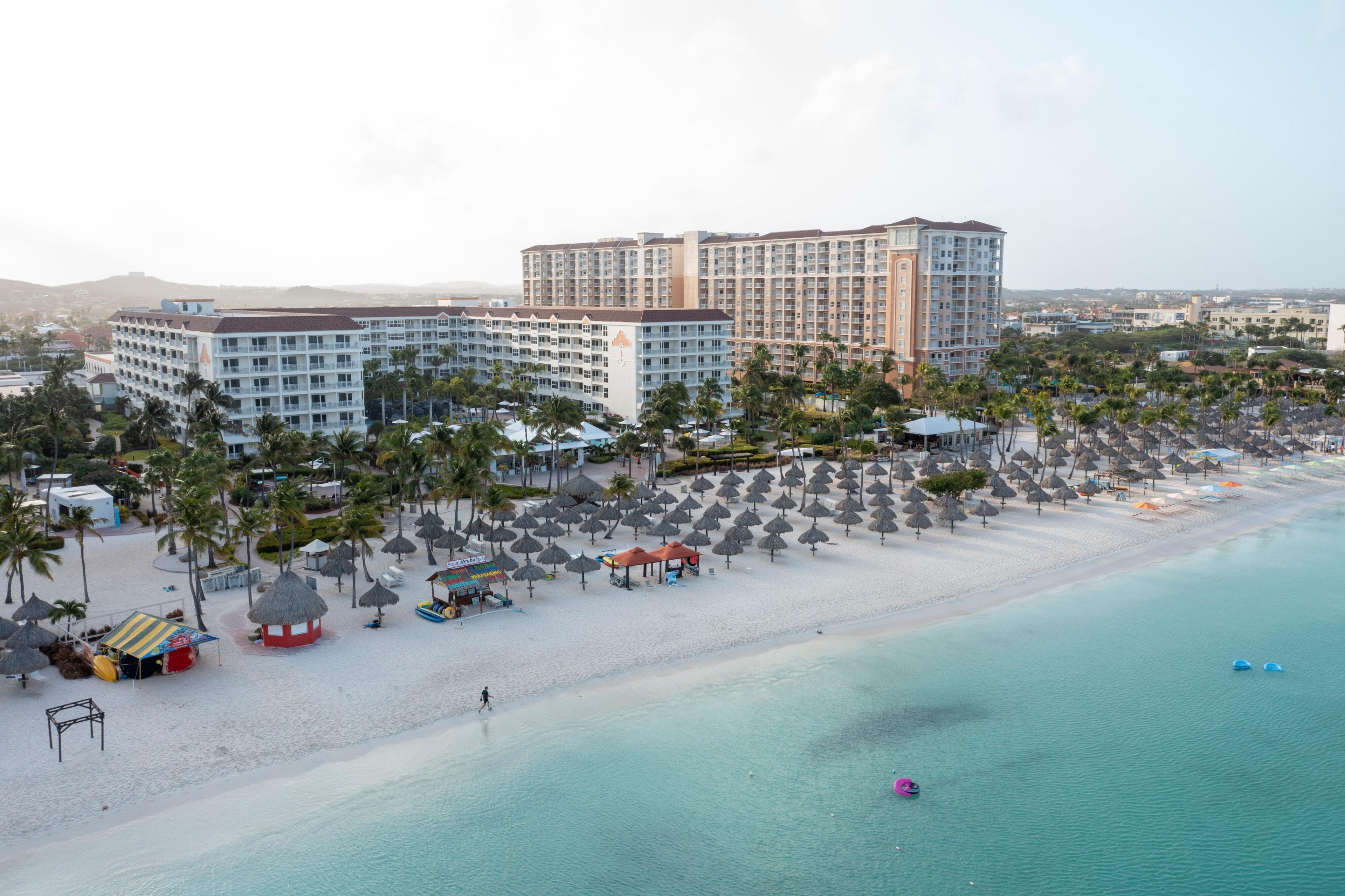 Marriotts Aruba Surf Club