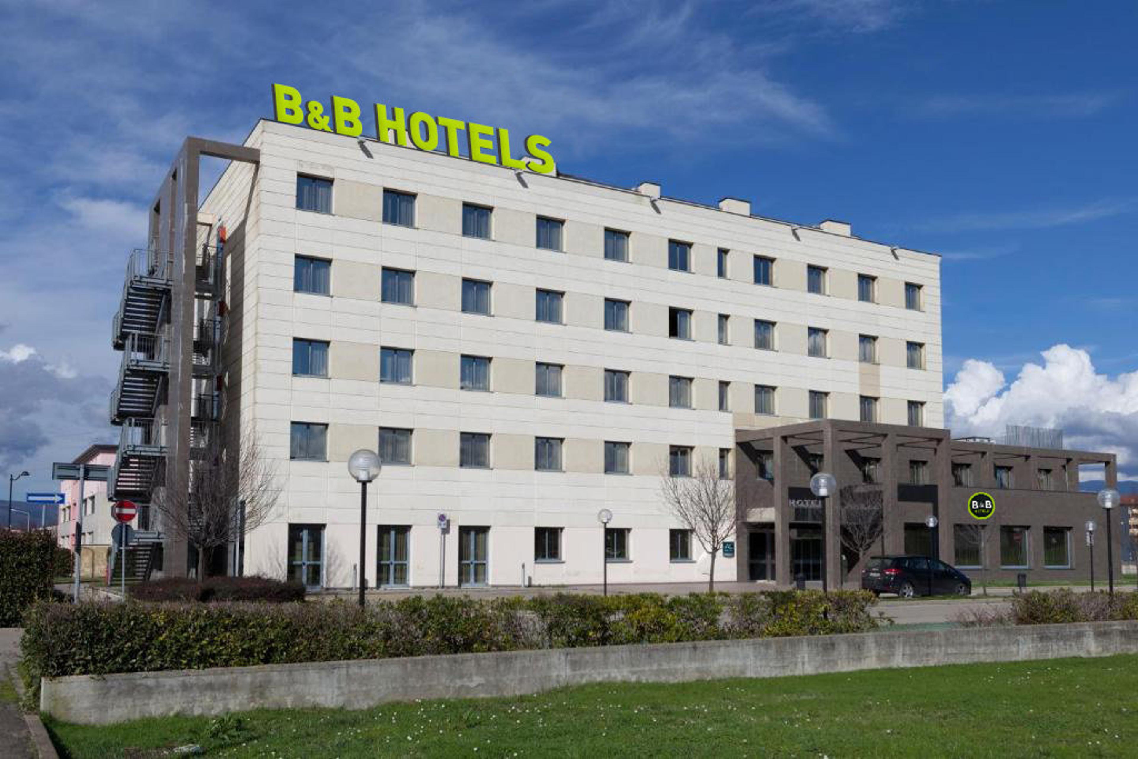Hotel Photo 1