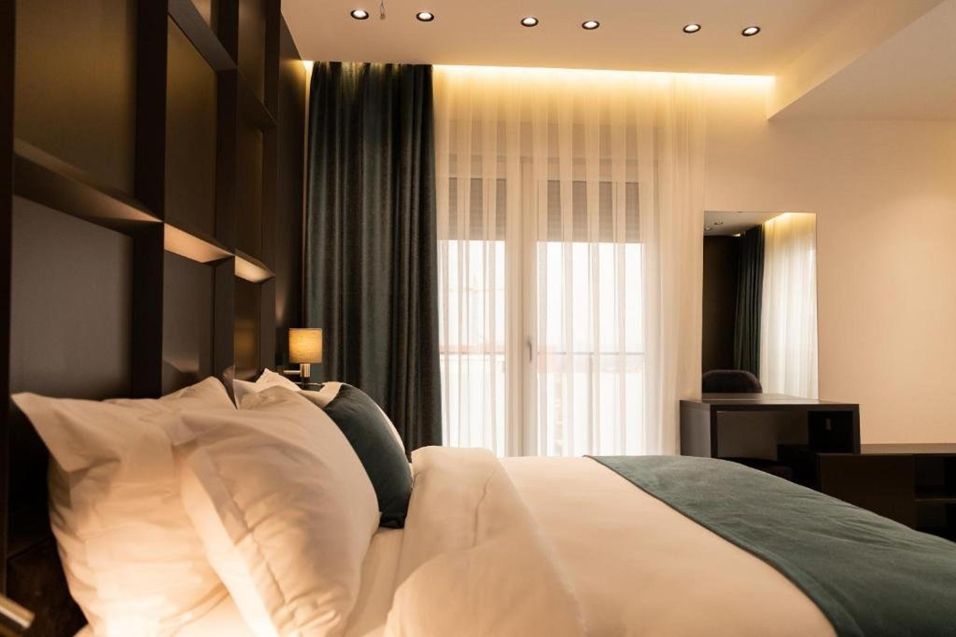 ADOR HOTEL PRISHTINA