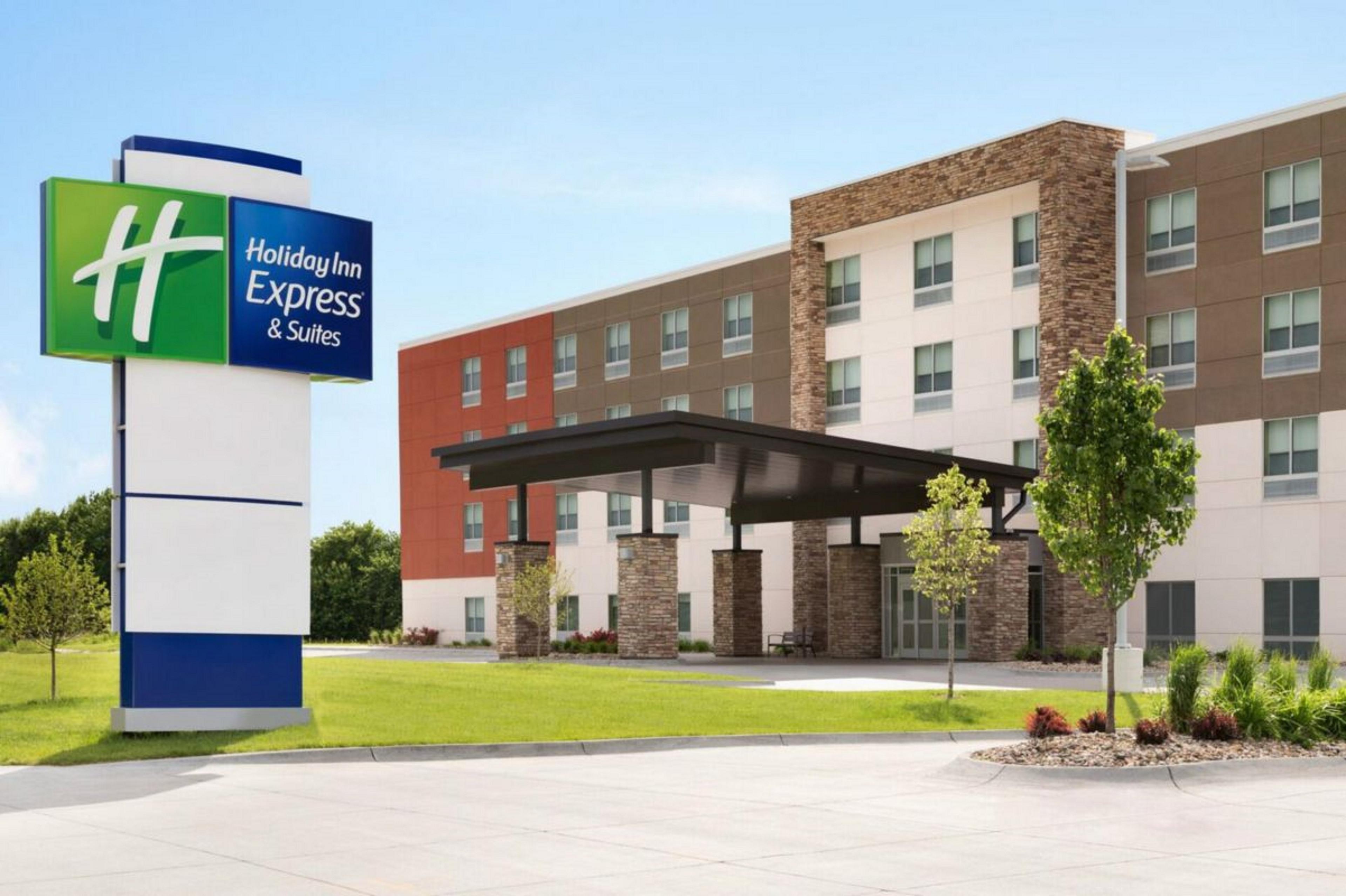 HOLIDAY INN EXP STES SPRINGDALE BY