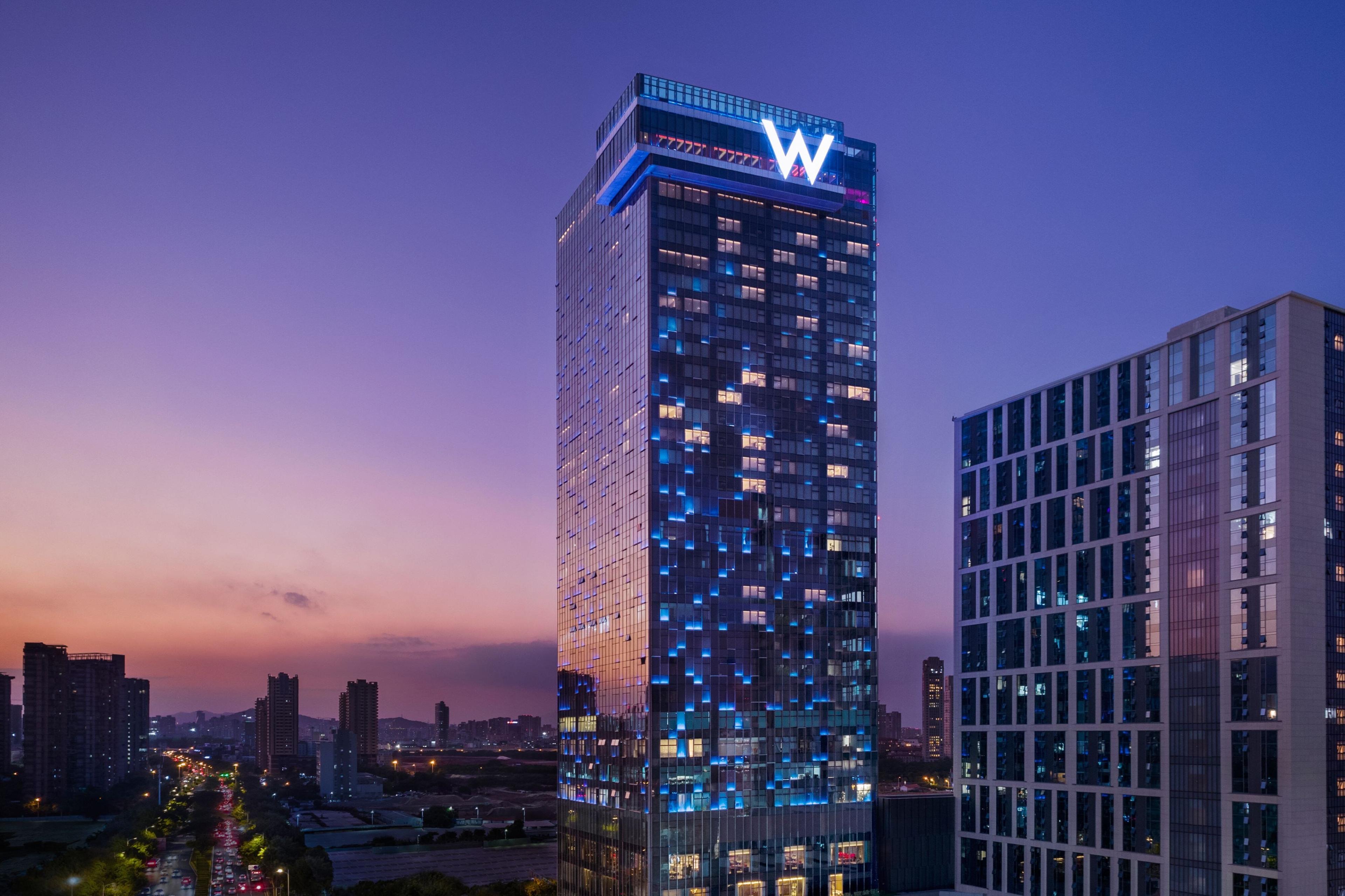 W Xiamen
