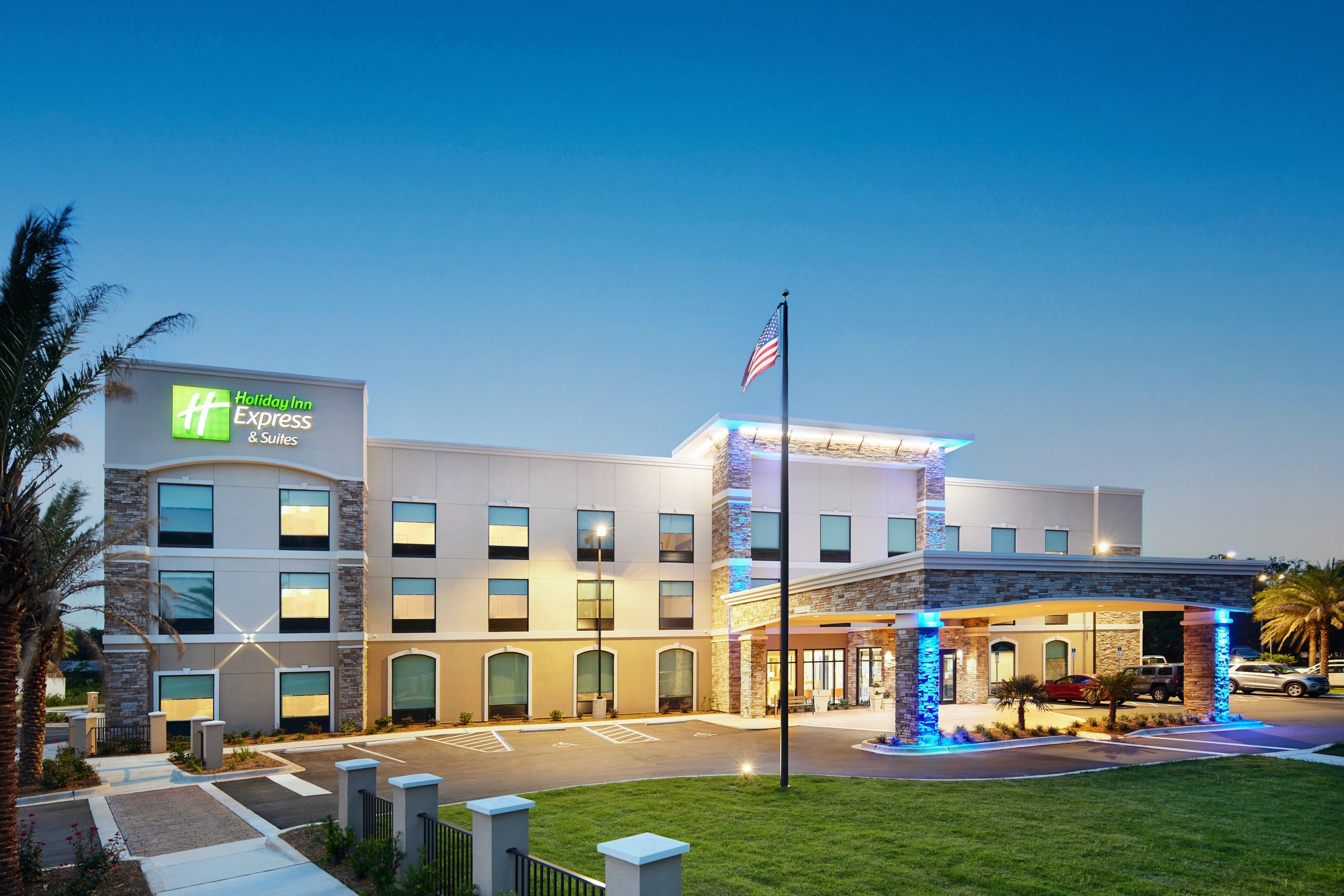 HOLIDAY INN EXP STES GULF BREEZE BY
