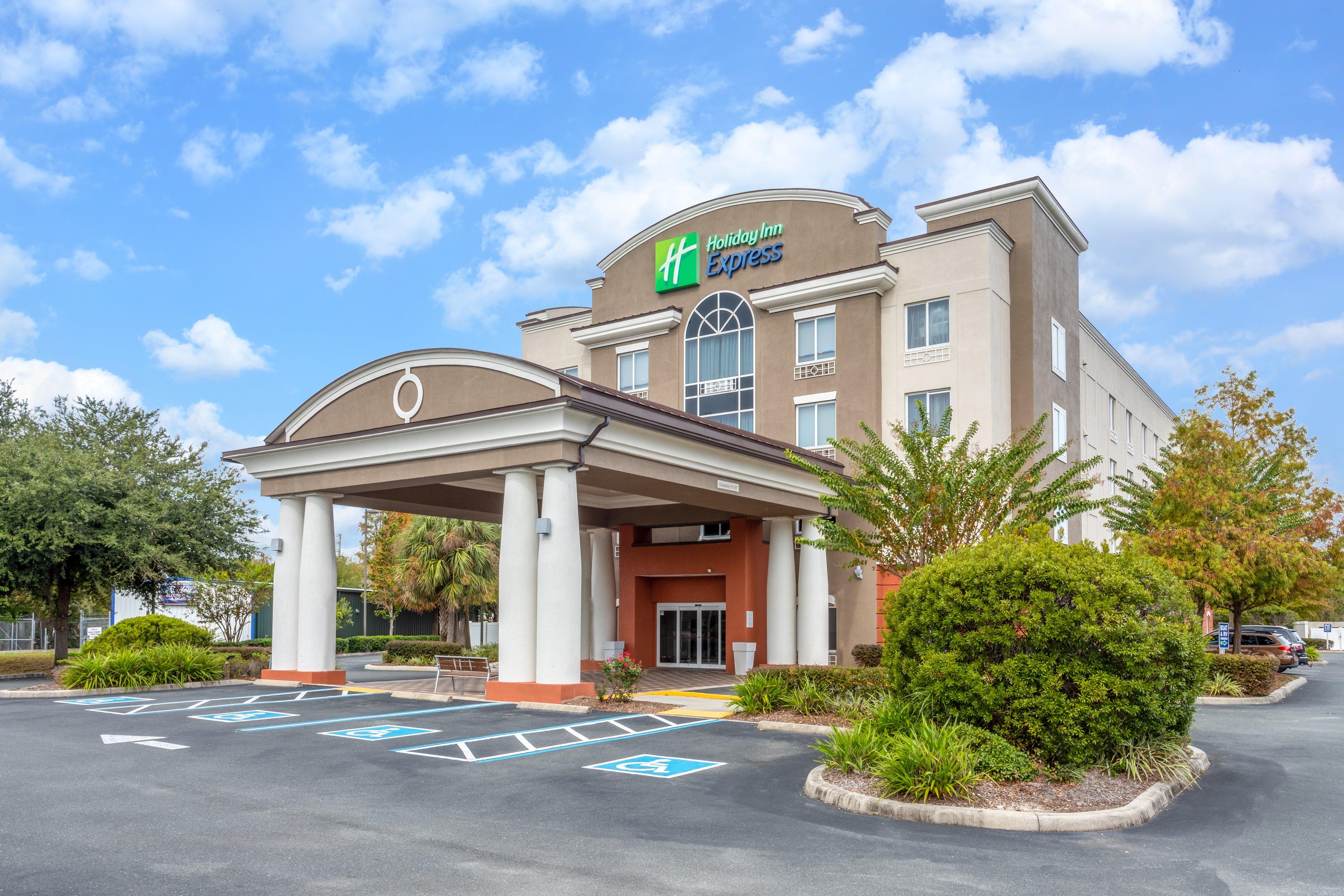 HOLIDAY INN EXP CRYSTAL RIVER BY IH