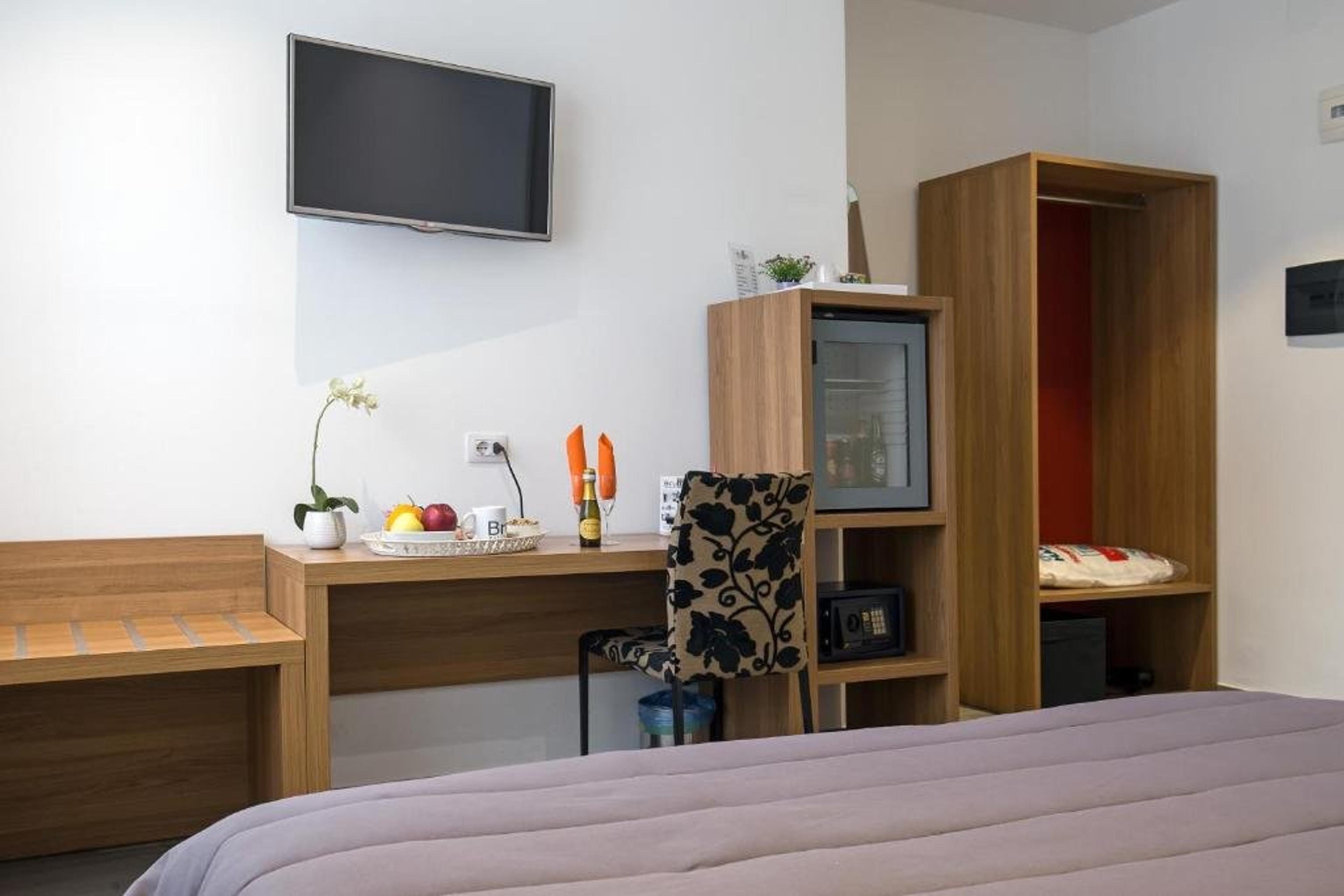 HOTEL BRUMAN SALERNO