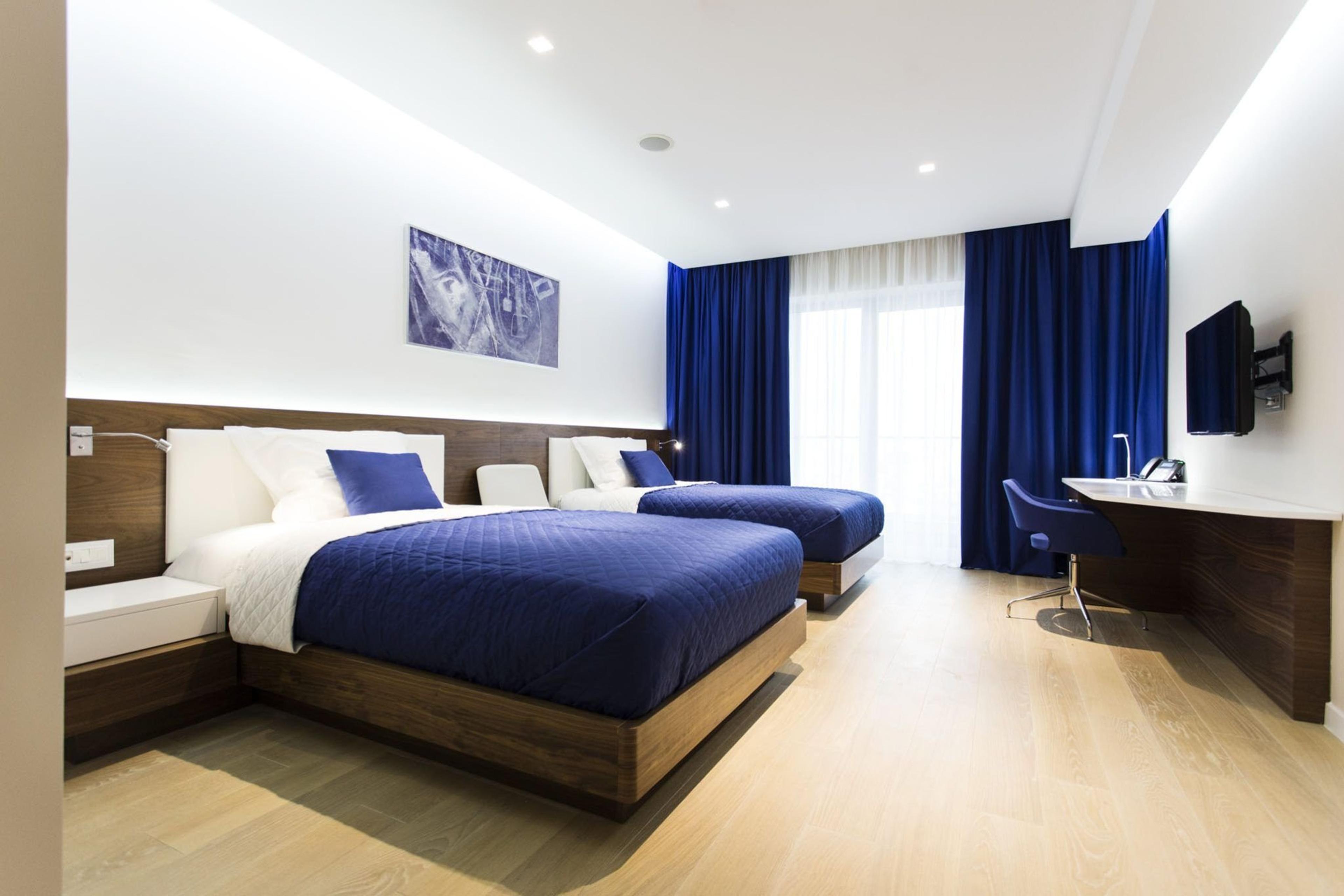 HOTEL PLAZA