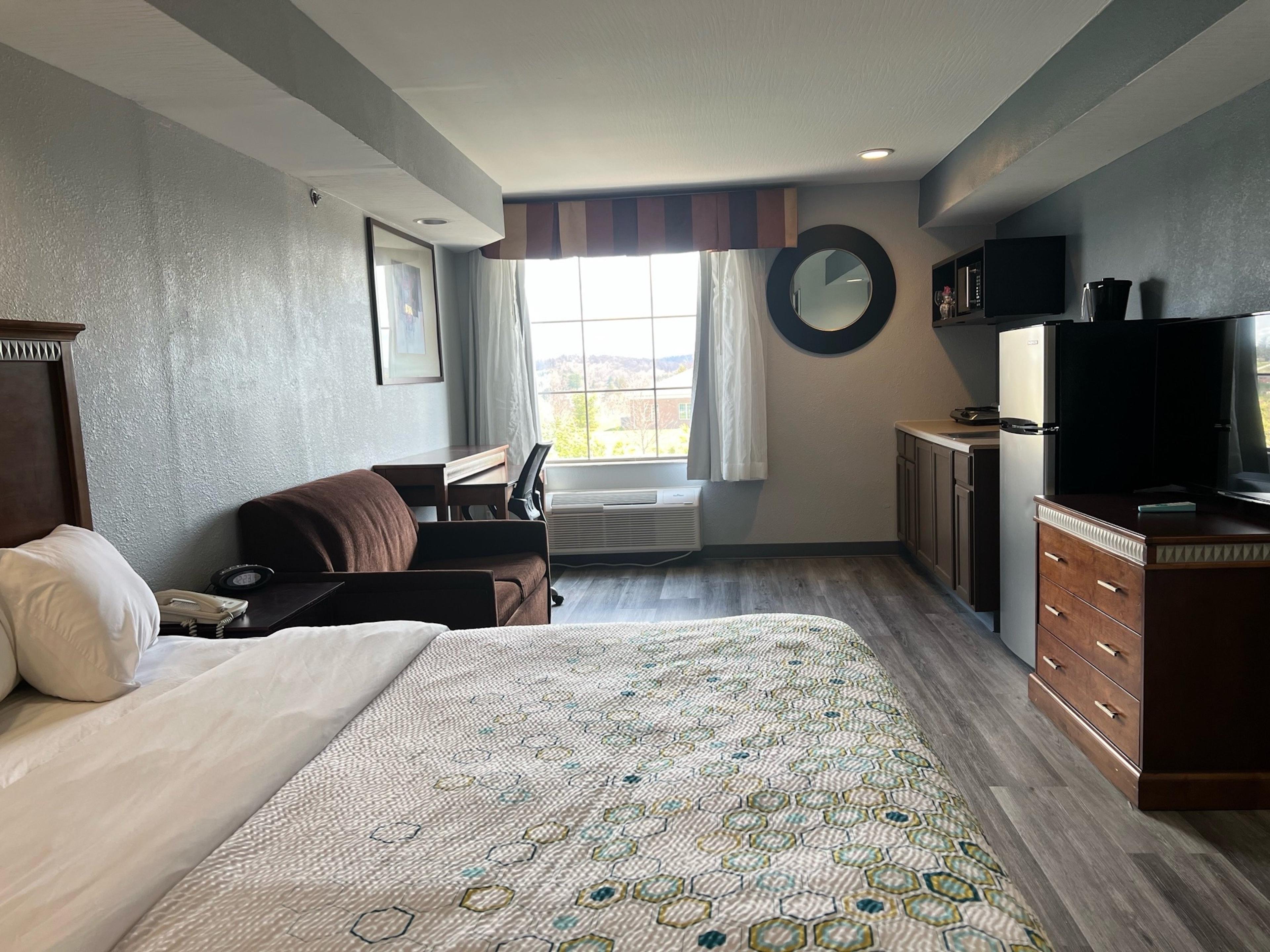 HomeTowne Studios & Suites Washington