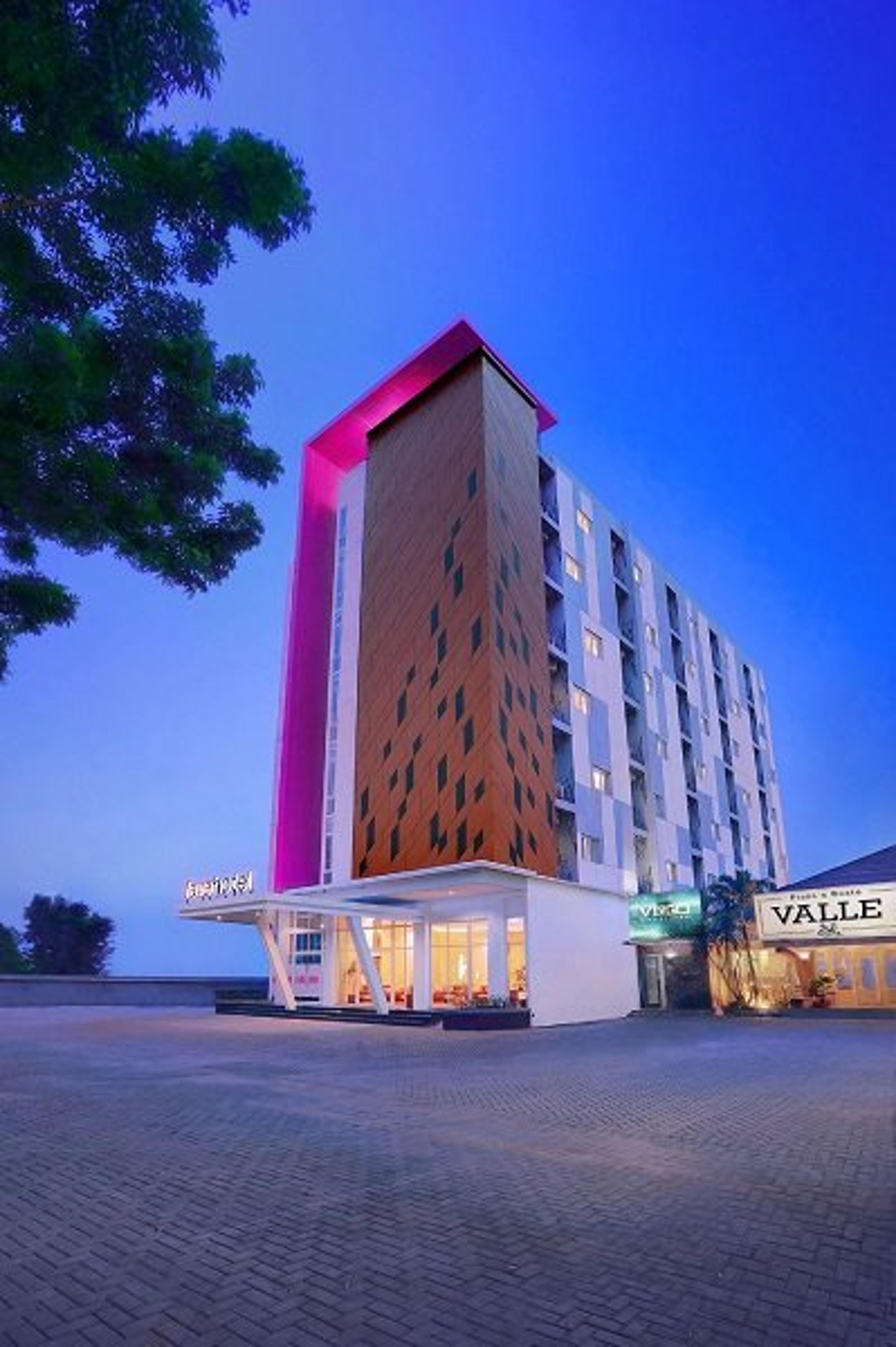 Hotel Photo 1