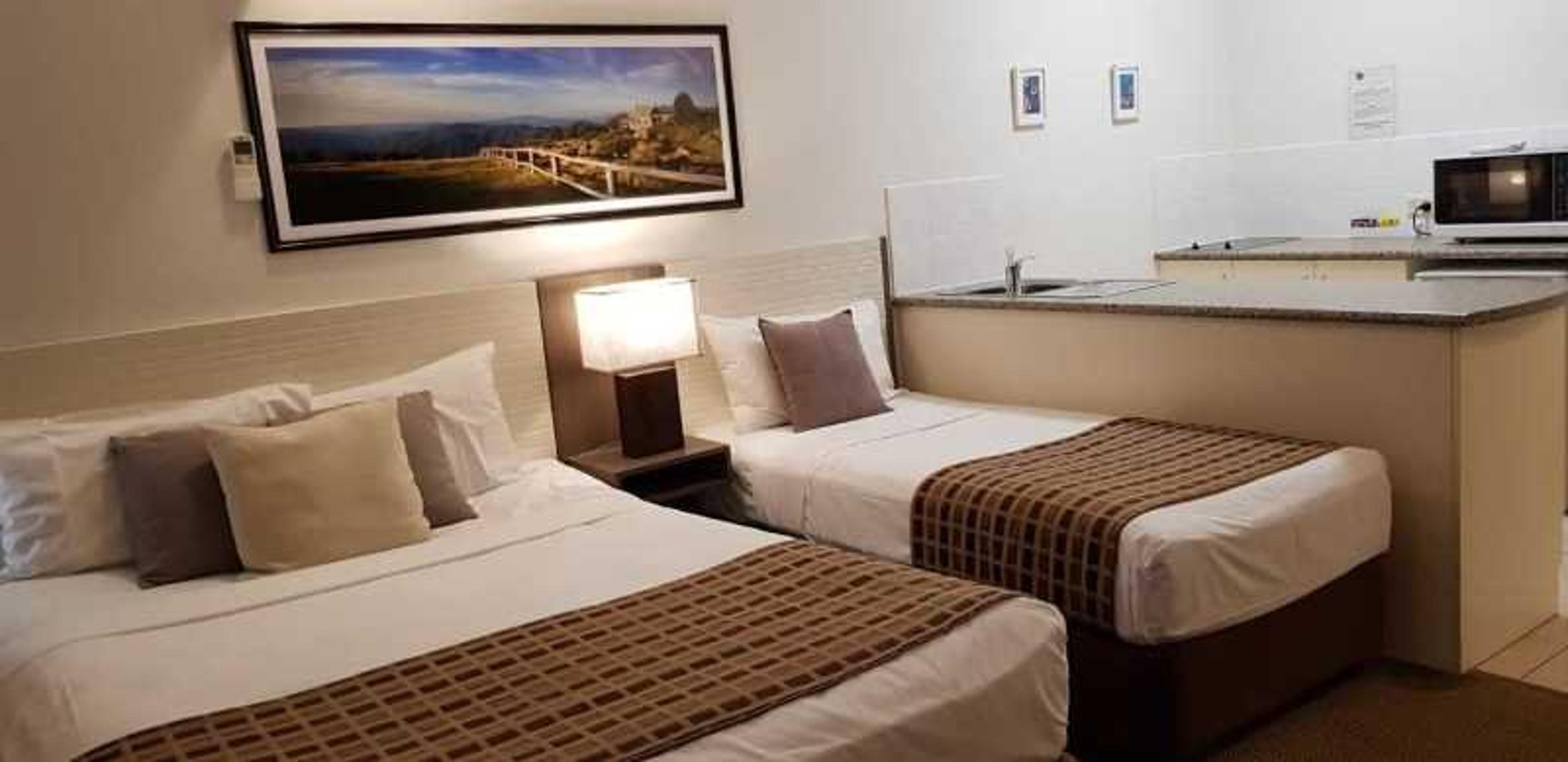 REEF PALMS MOTEL CAIRNS