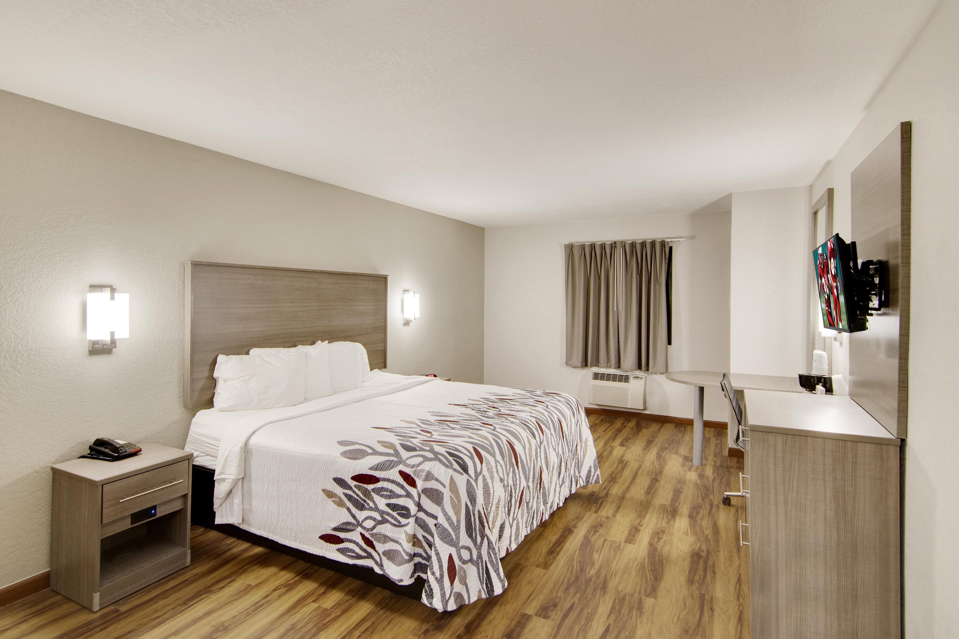 RED ROOF SUITES PENSACOLA-NAS CORRY