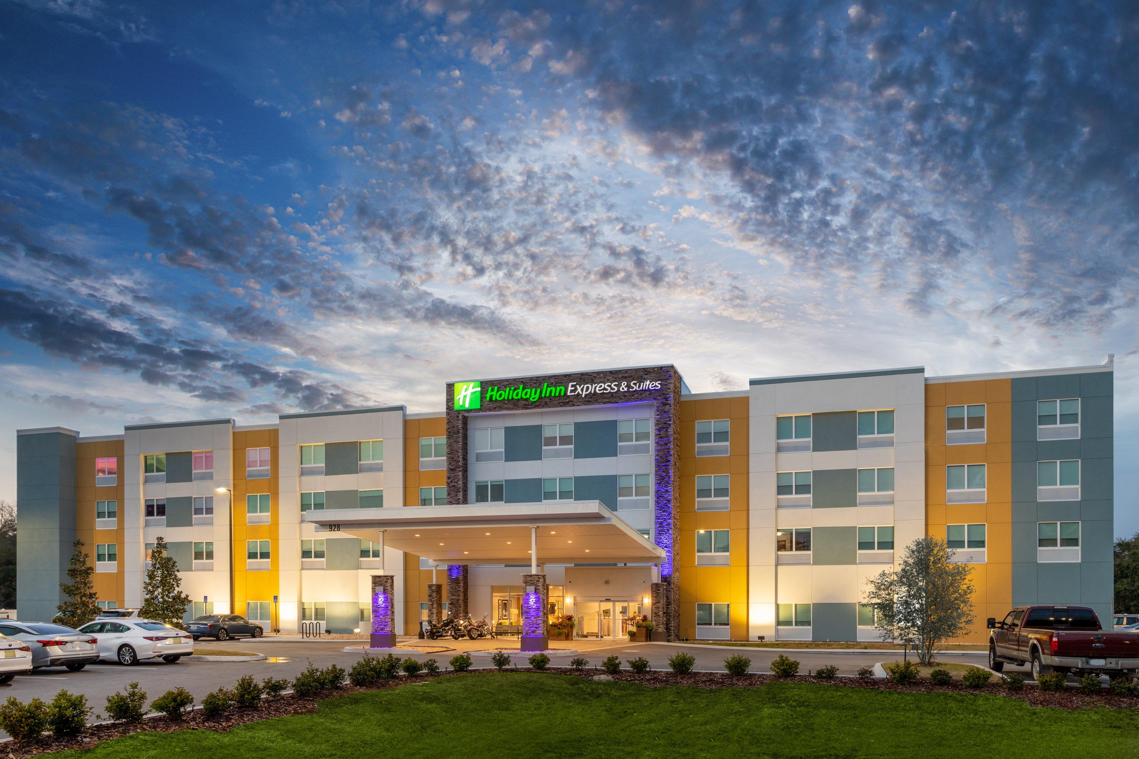 HOLIDAY INN EXP STES WILDWOOD BY IH