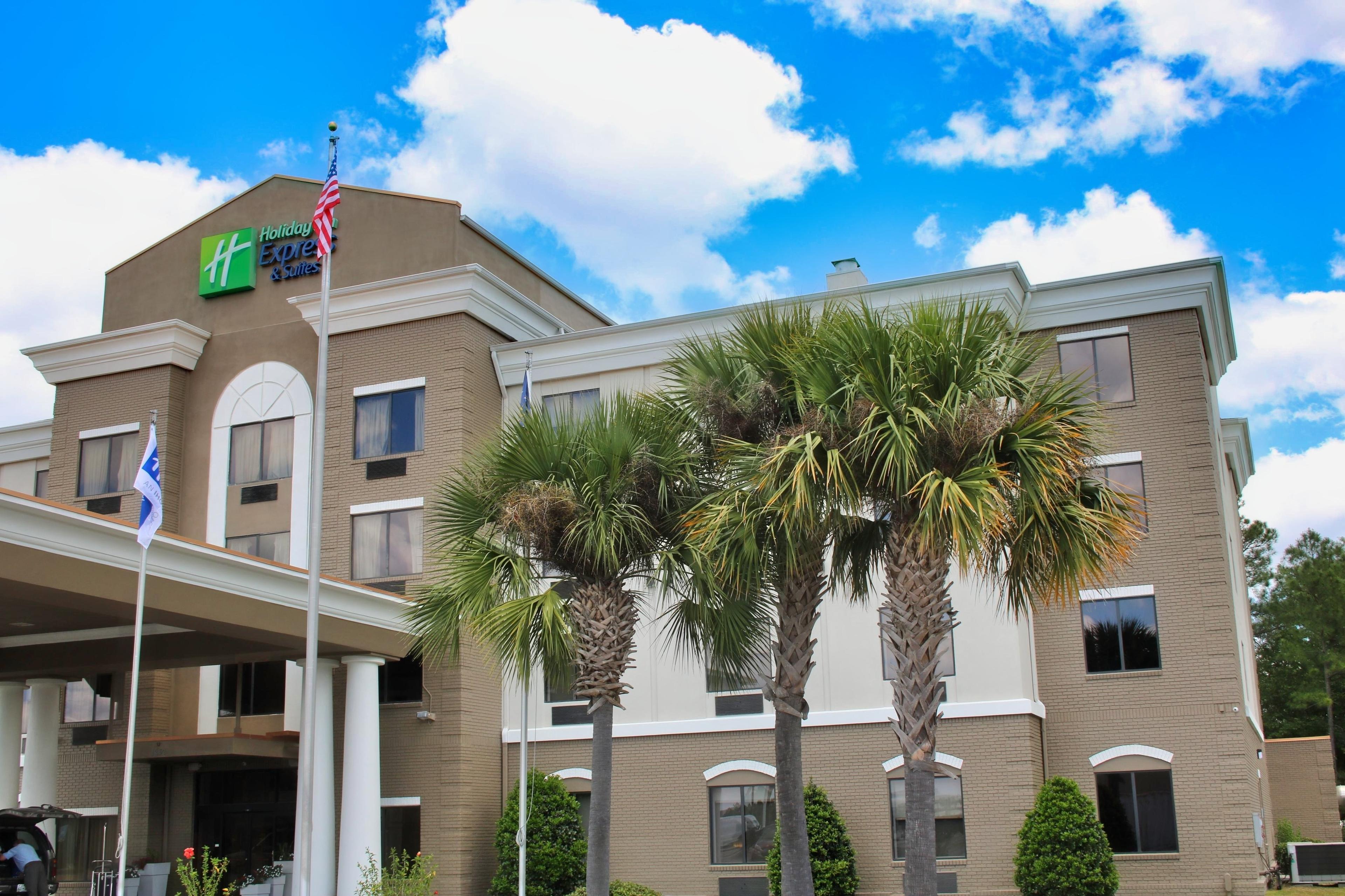 HOLIDAY INN EXP SUITES DOUGLAS BY I