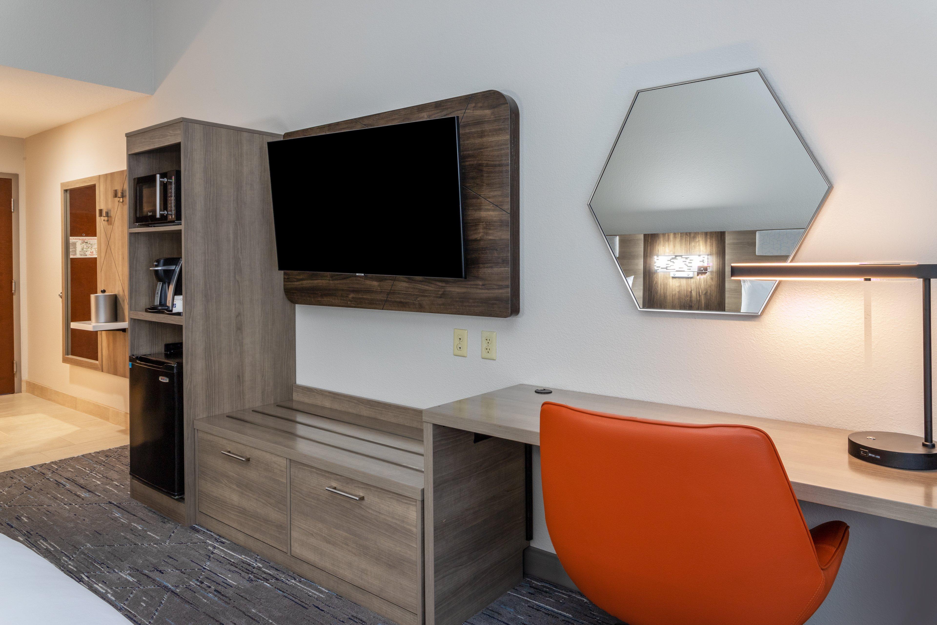 HOLIDAY INN EXP CRYSTAL RIVER BY IH