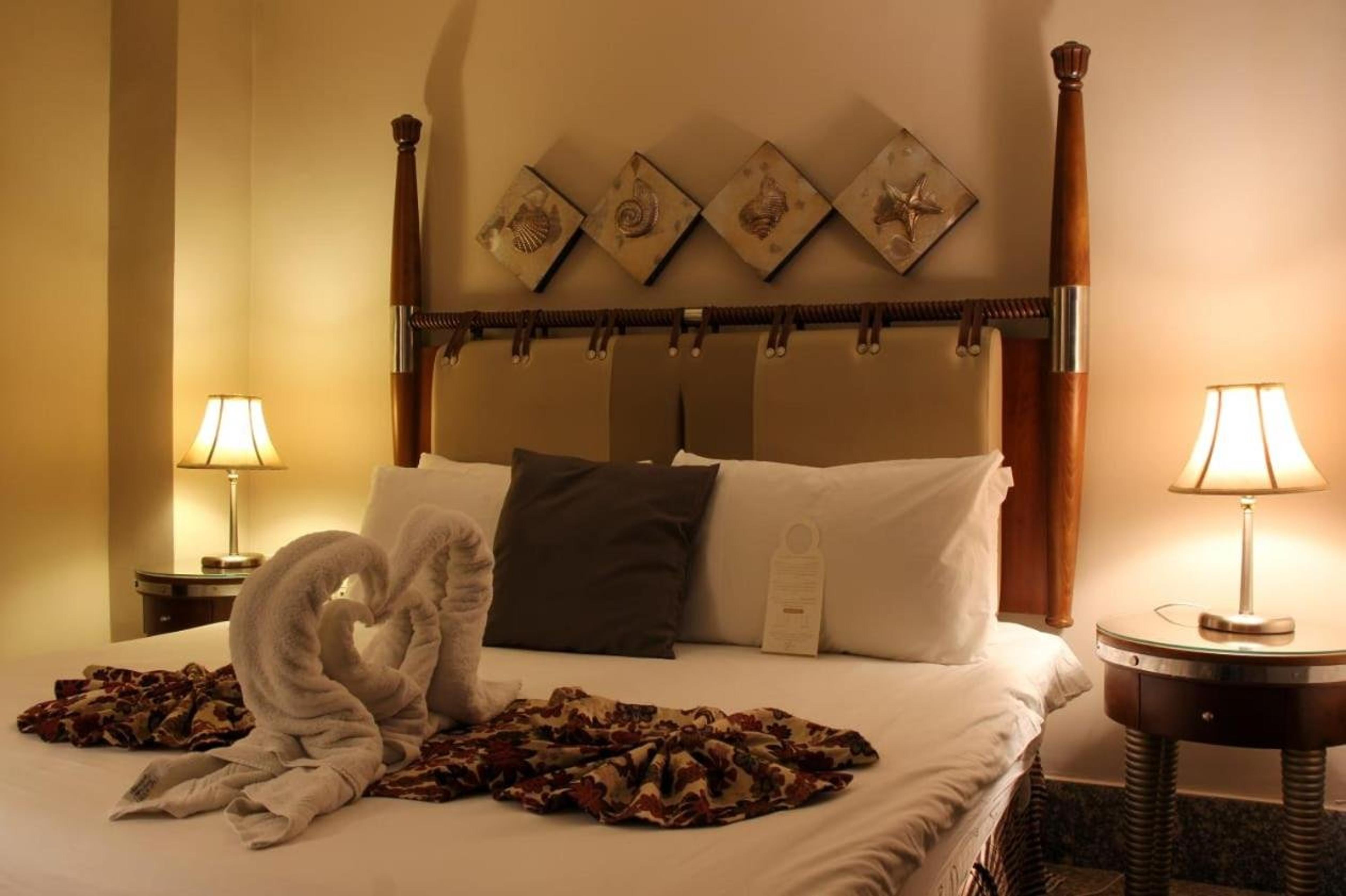 CAPRI HOTEL SUITES
