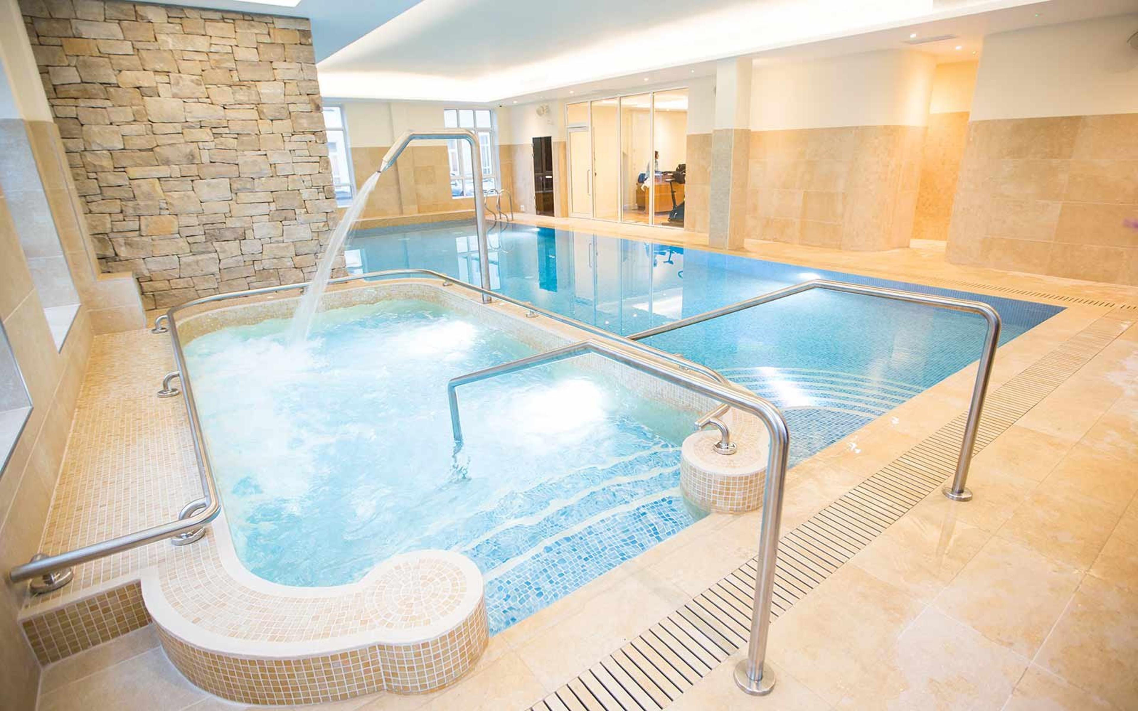 GALWAY BAY HOTEL