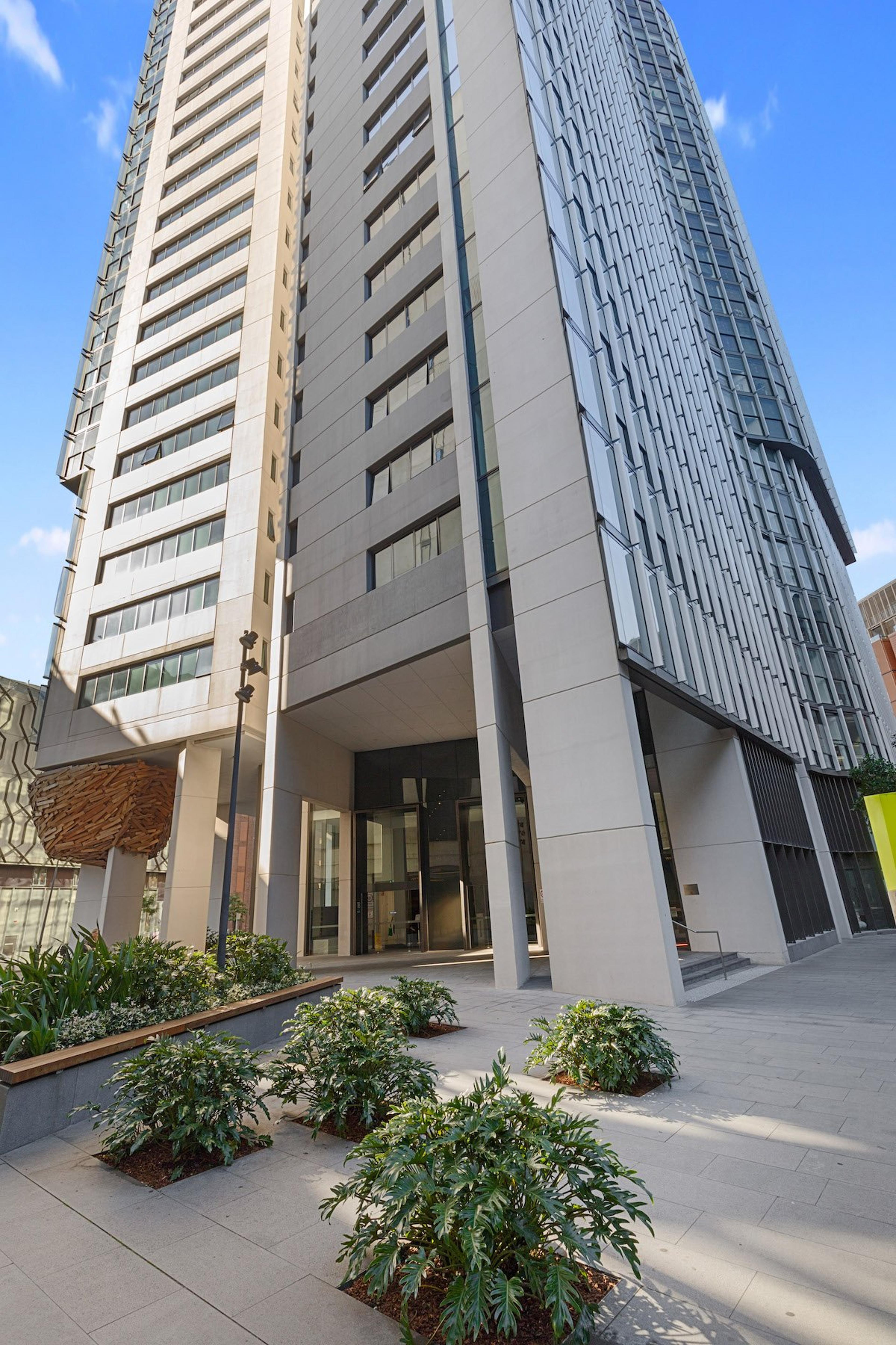 ASTRA SYDNEY - CHIPPENDALE