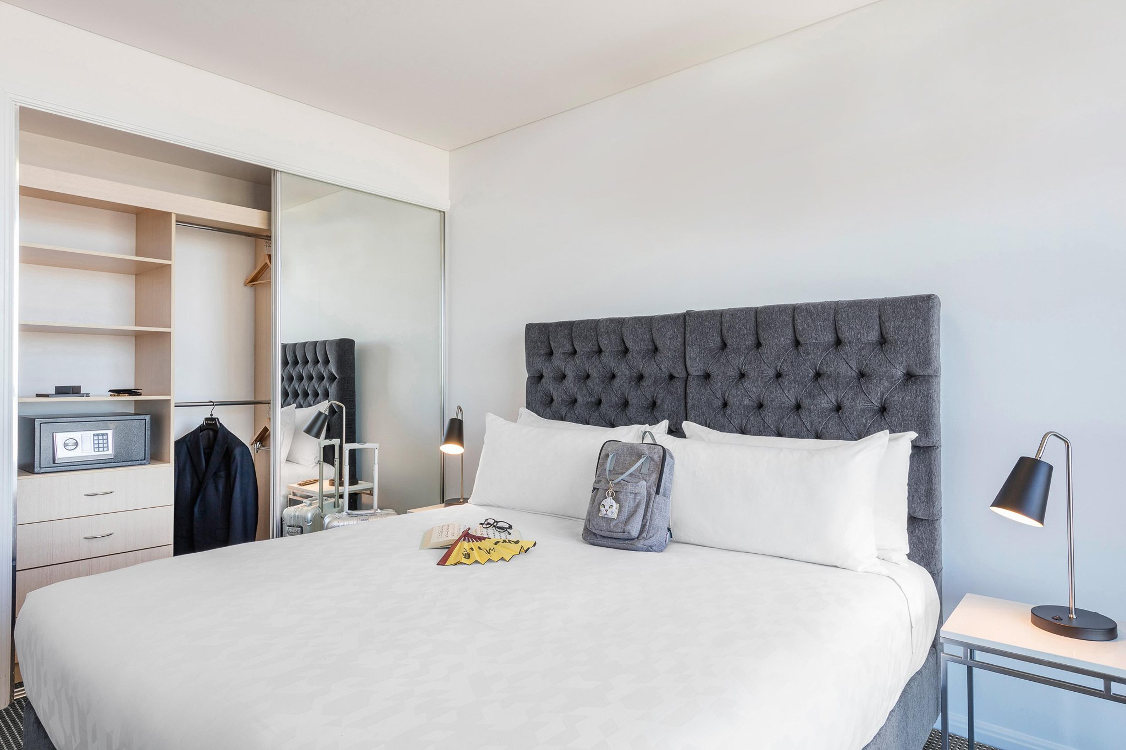Meriton Suites Campbell Street