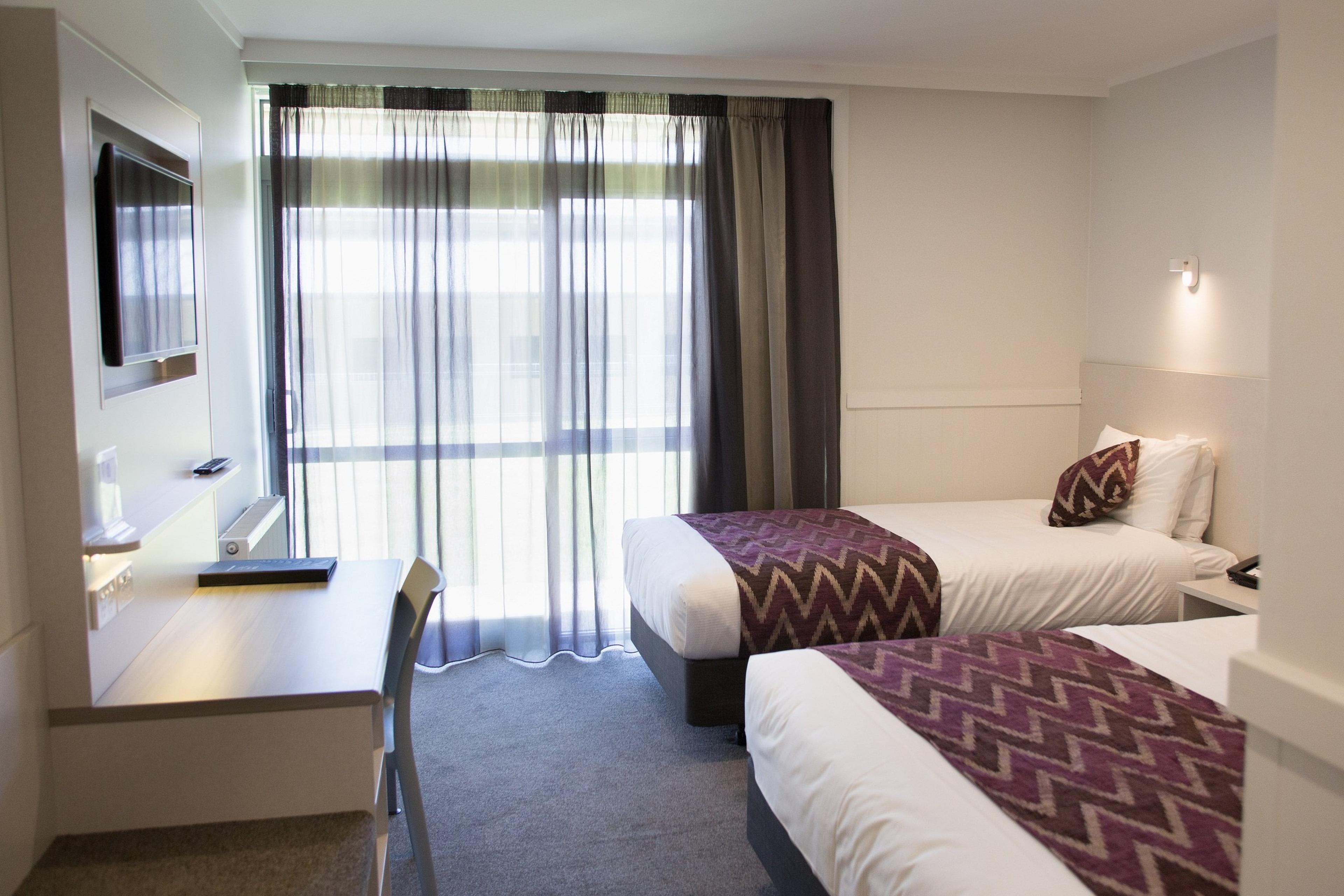 Wānaka Hotel