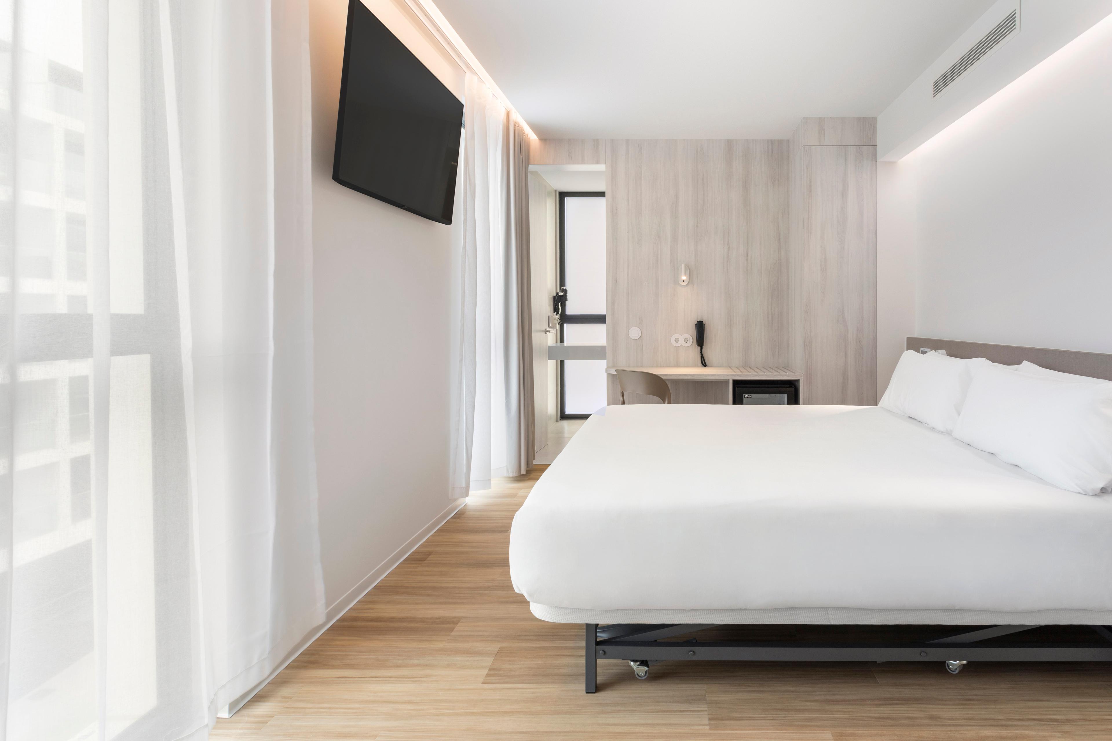 B&B HOTEL SANTO TIRSO