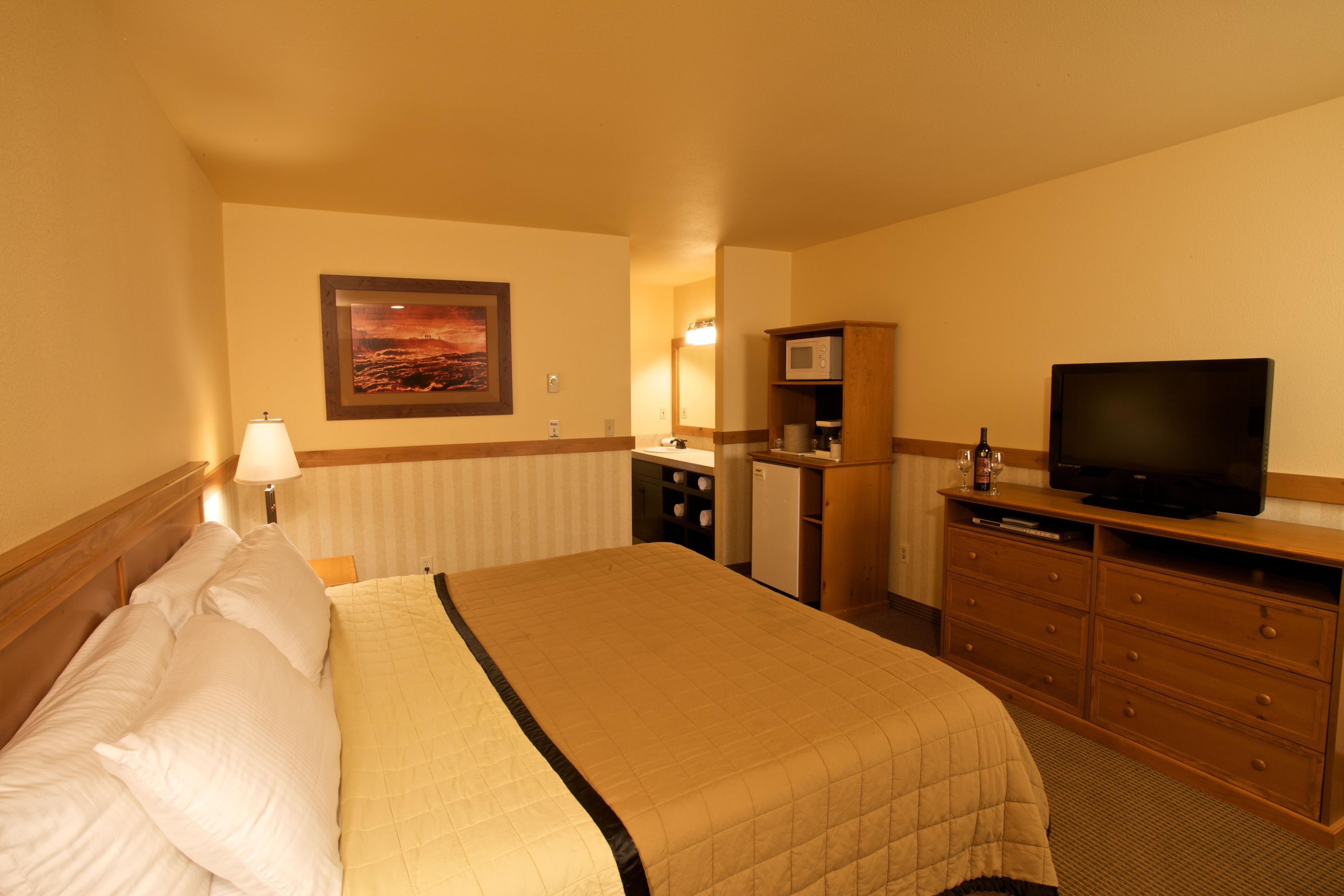 COUSINS COUNTRY INN