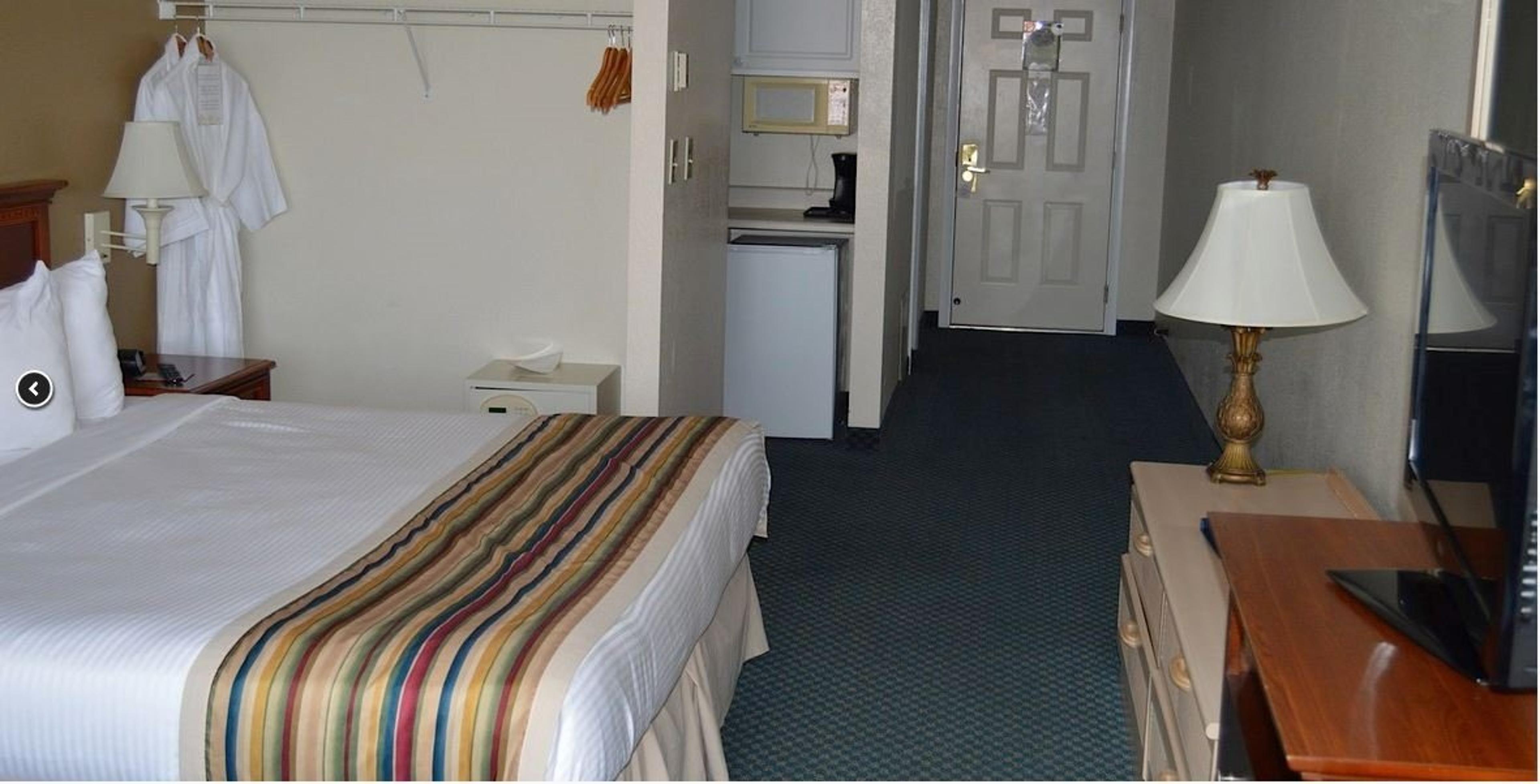 Paradise Plaza Inn
