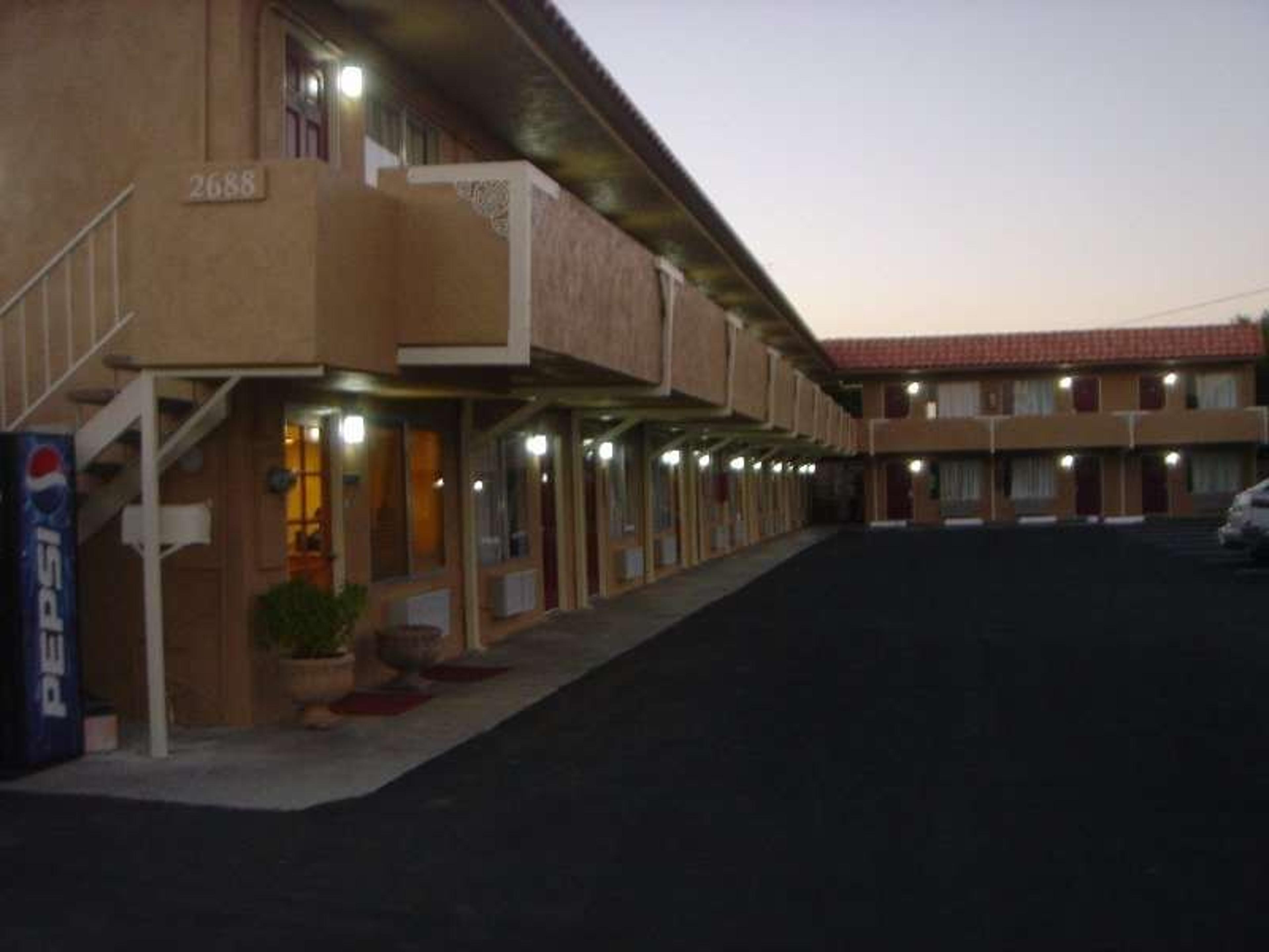 Vagabond Inn - Hemet