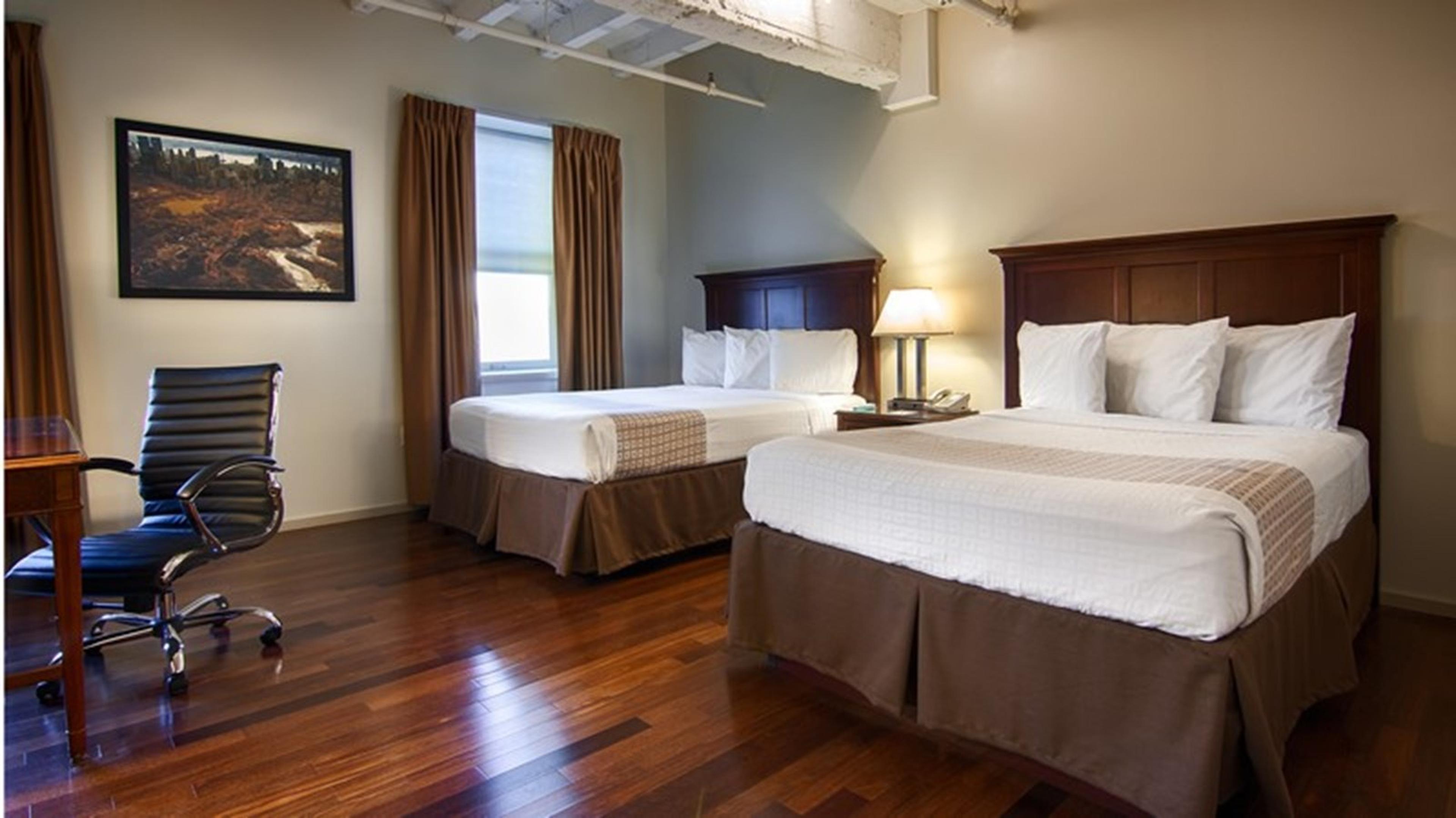 Grand Eastonian Hotel & Suites