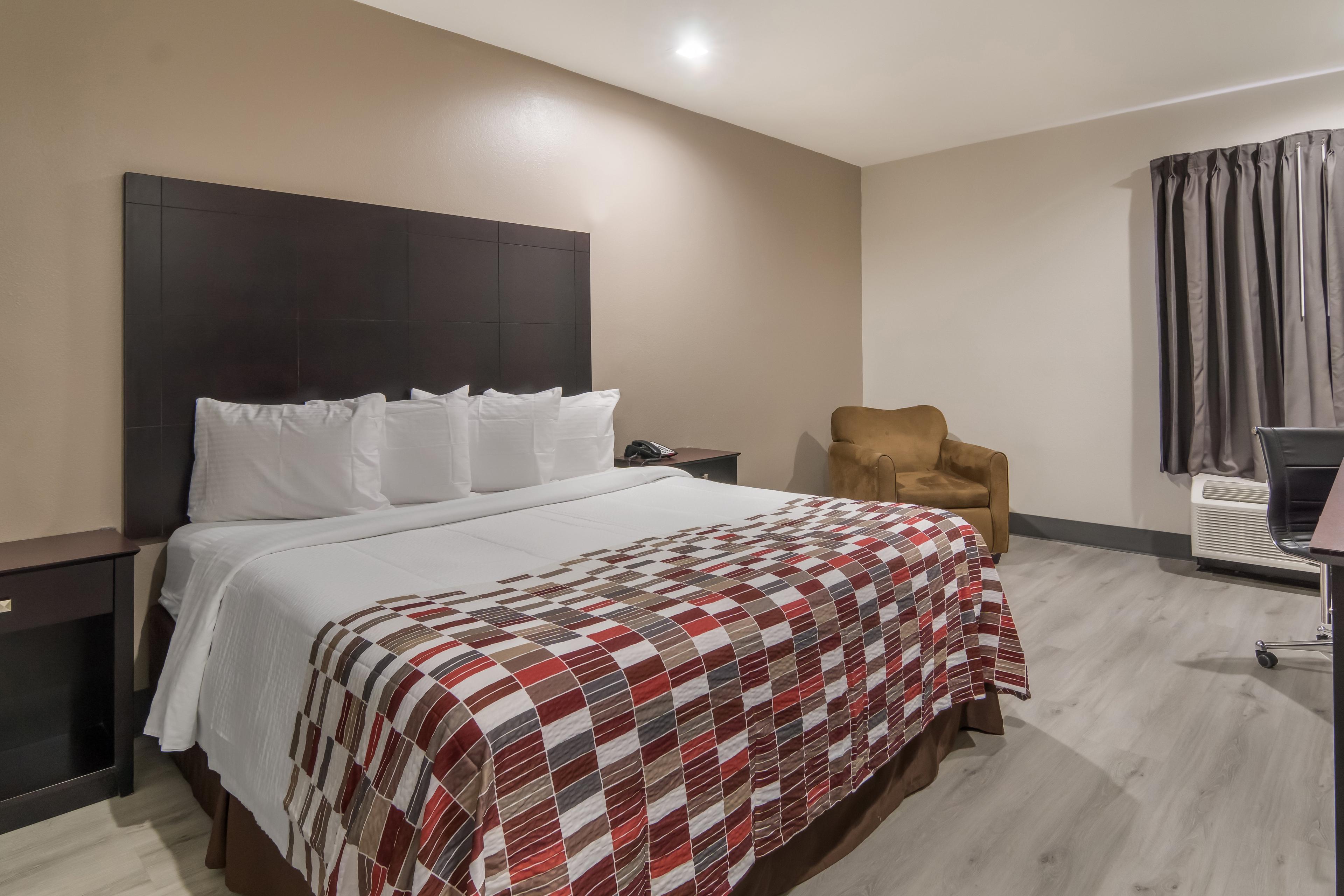 RED ROOF INN TERRELL