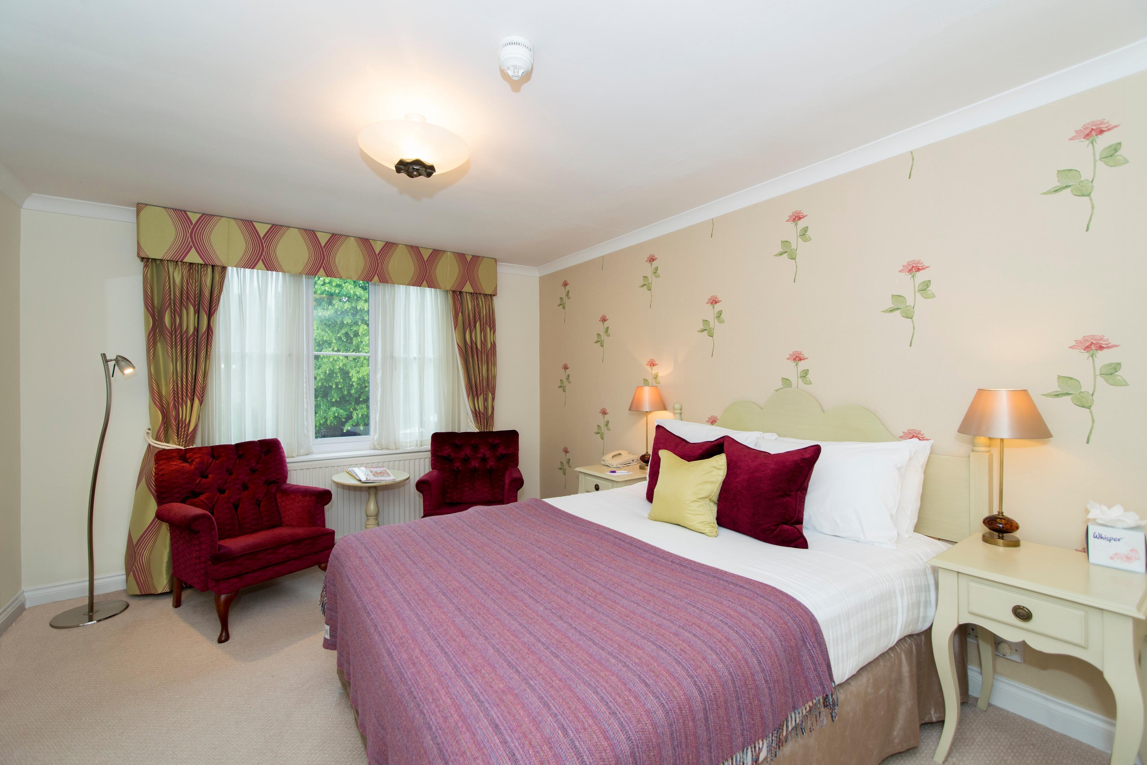 THREE WAYS HOUSE HOTEL