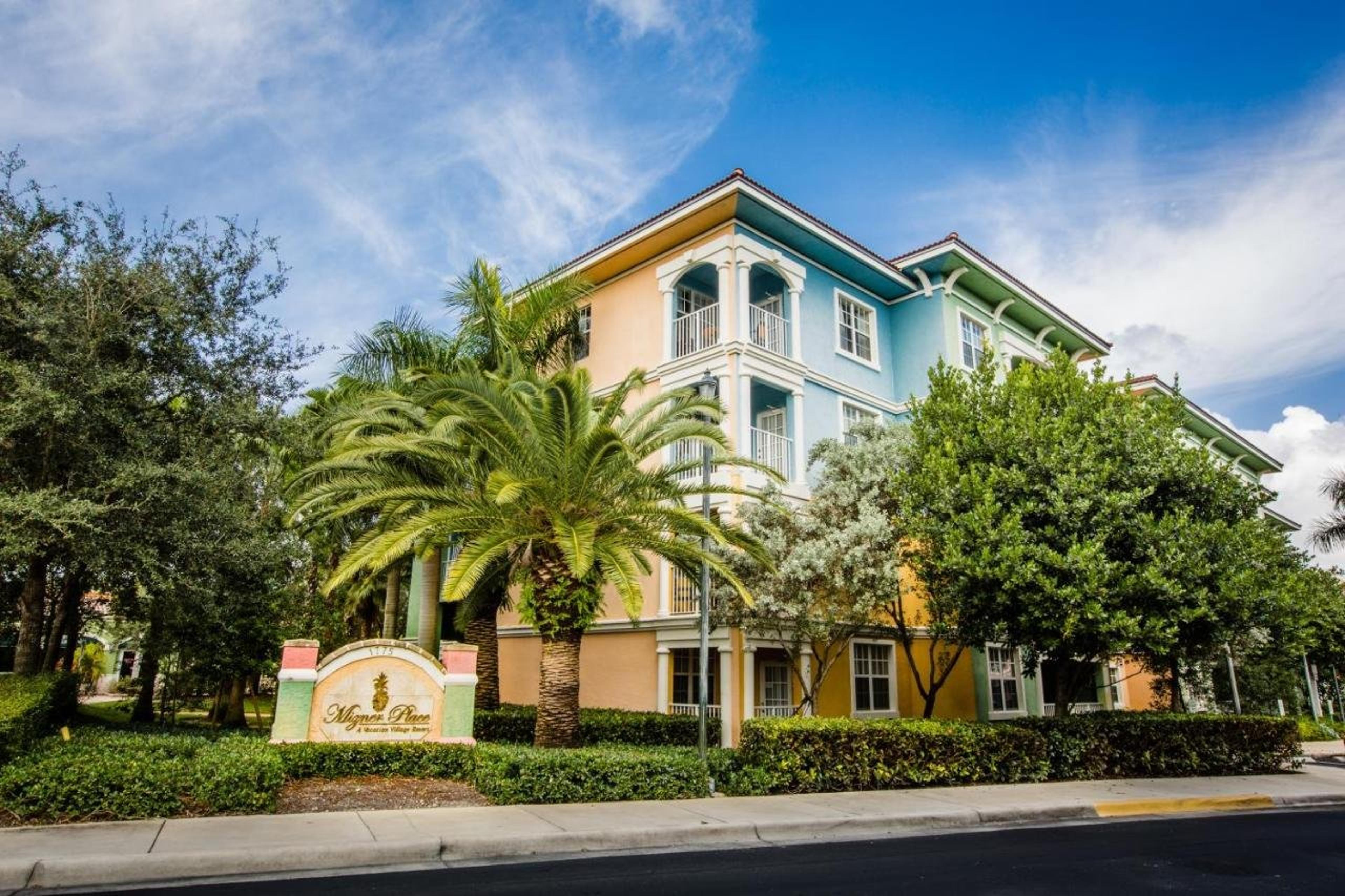 MIZNER PLACE AT WESTON TOWN CE
