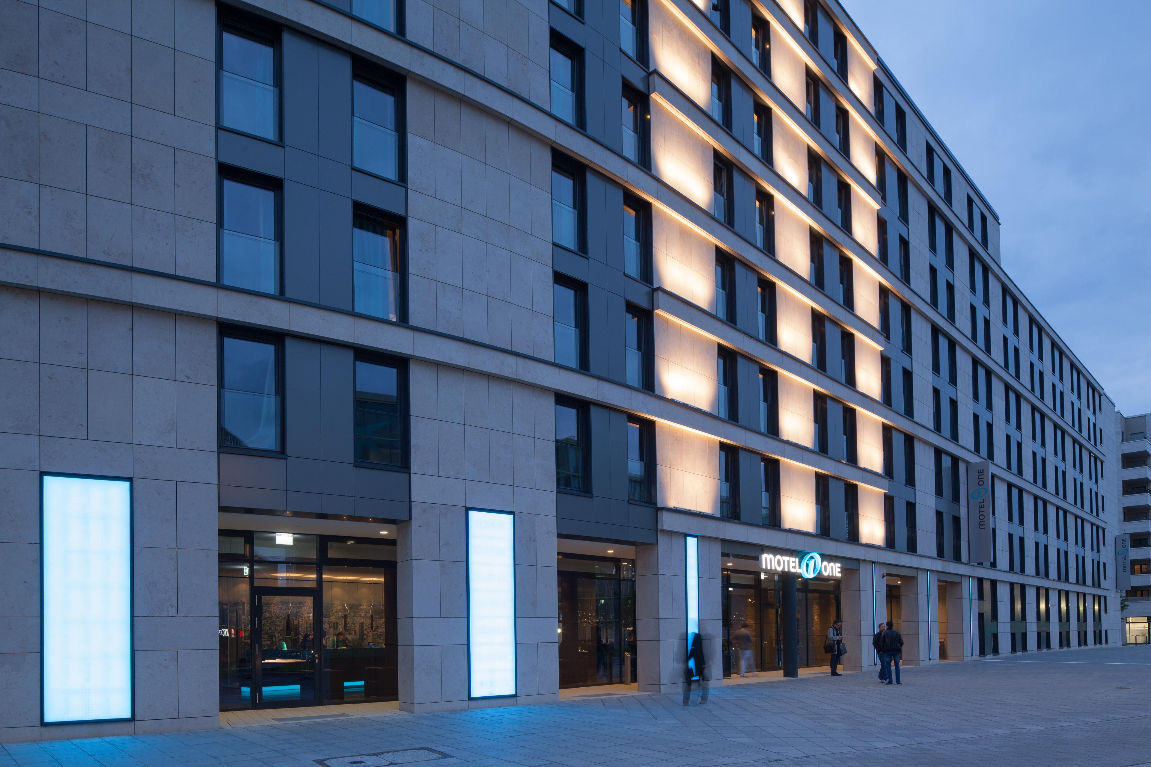 Hotel Photo 1