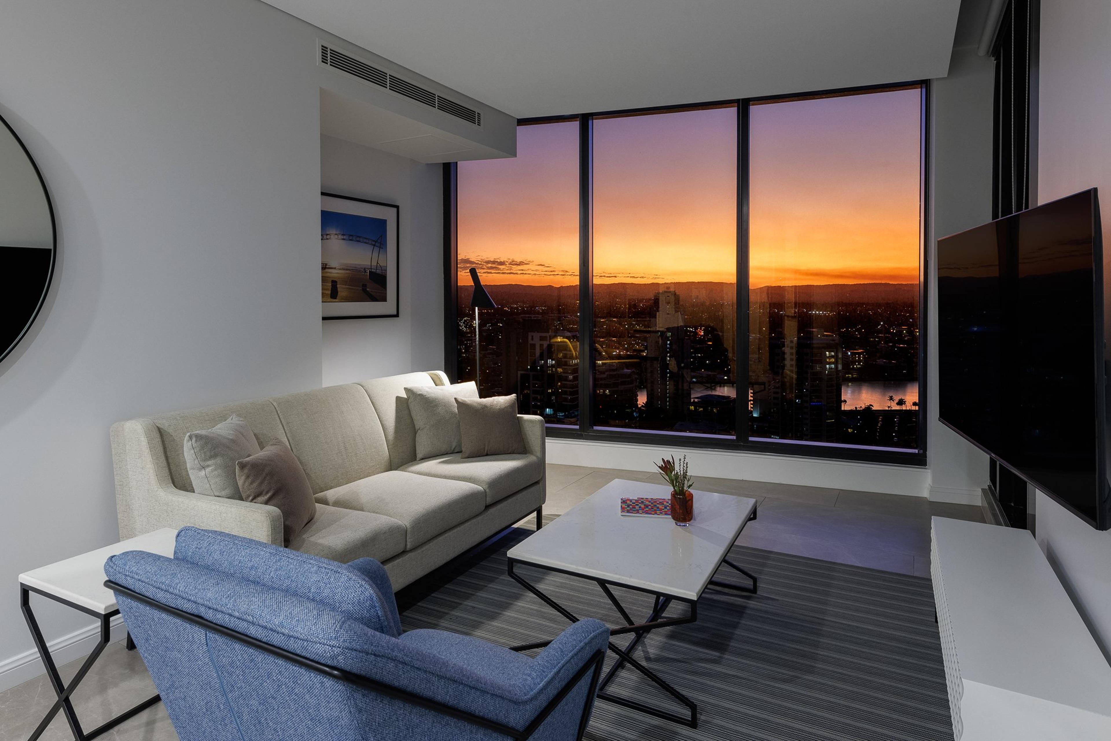 MERITON SUITES SURFERS PARADIS