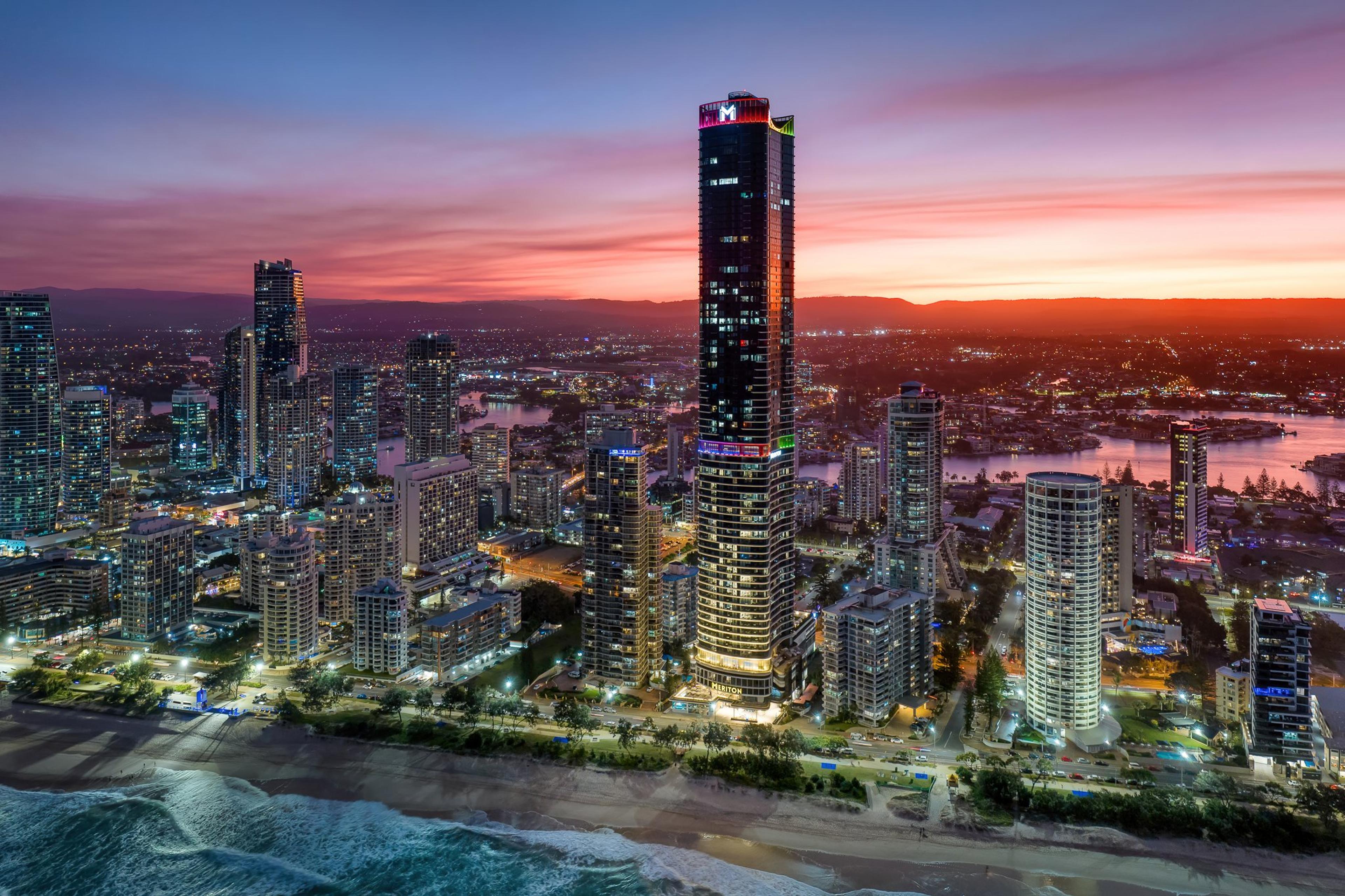 MERITON SUITES SURFERS PARADIS