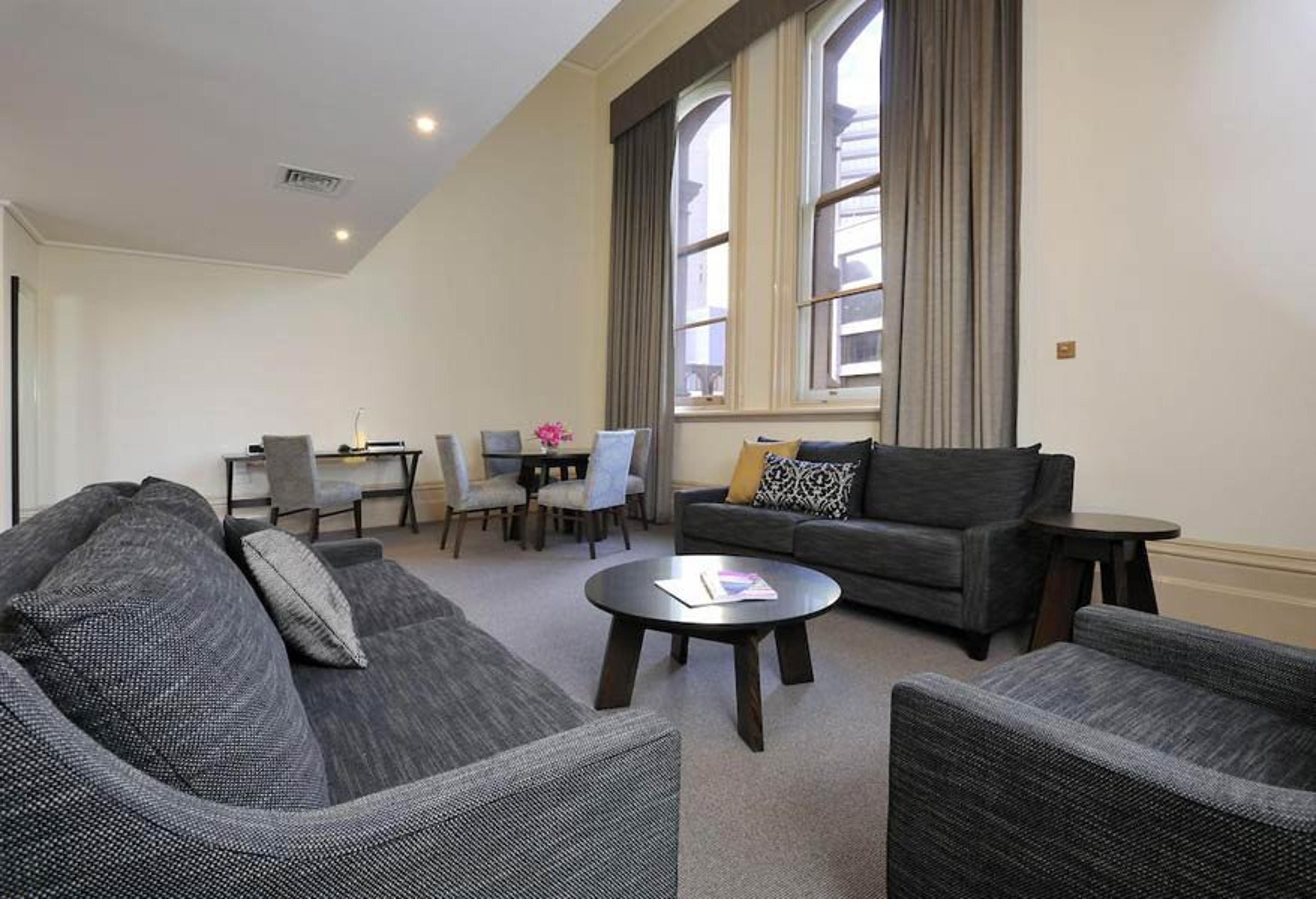 QUEST GRAND HOTEL MELBOURNE