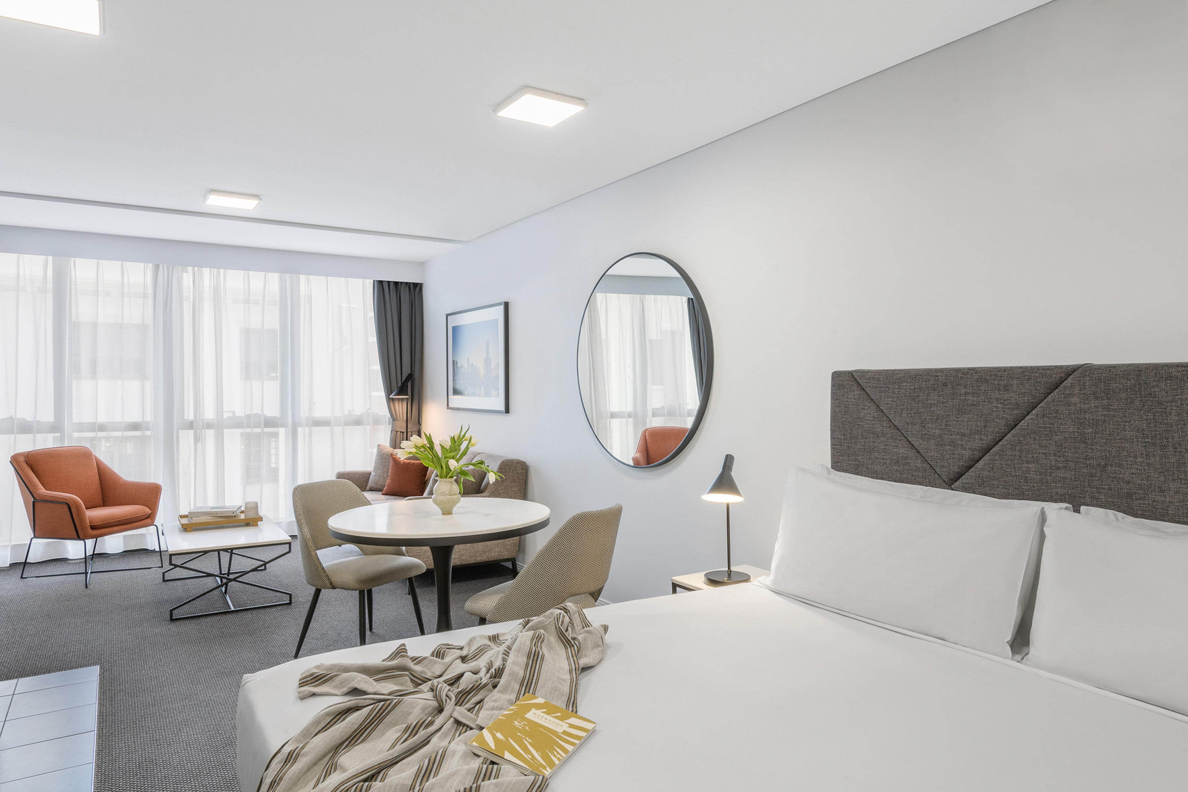 Meriton Suites Adelaide Street