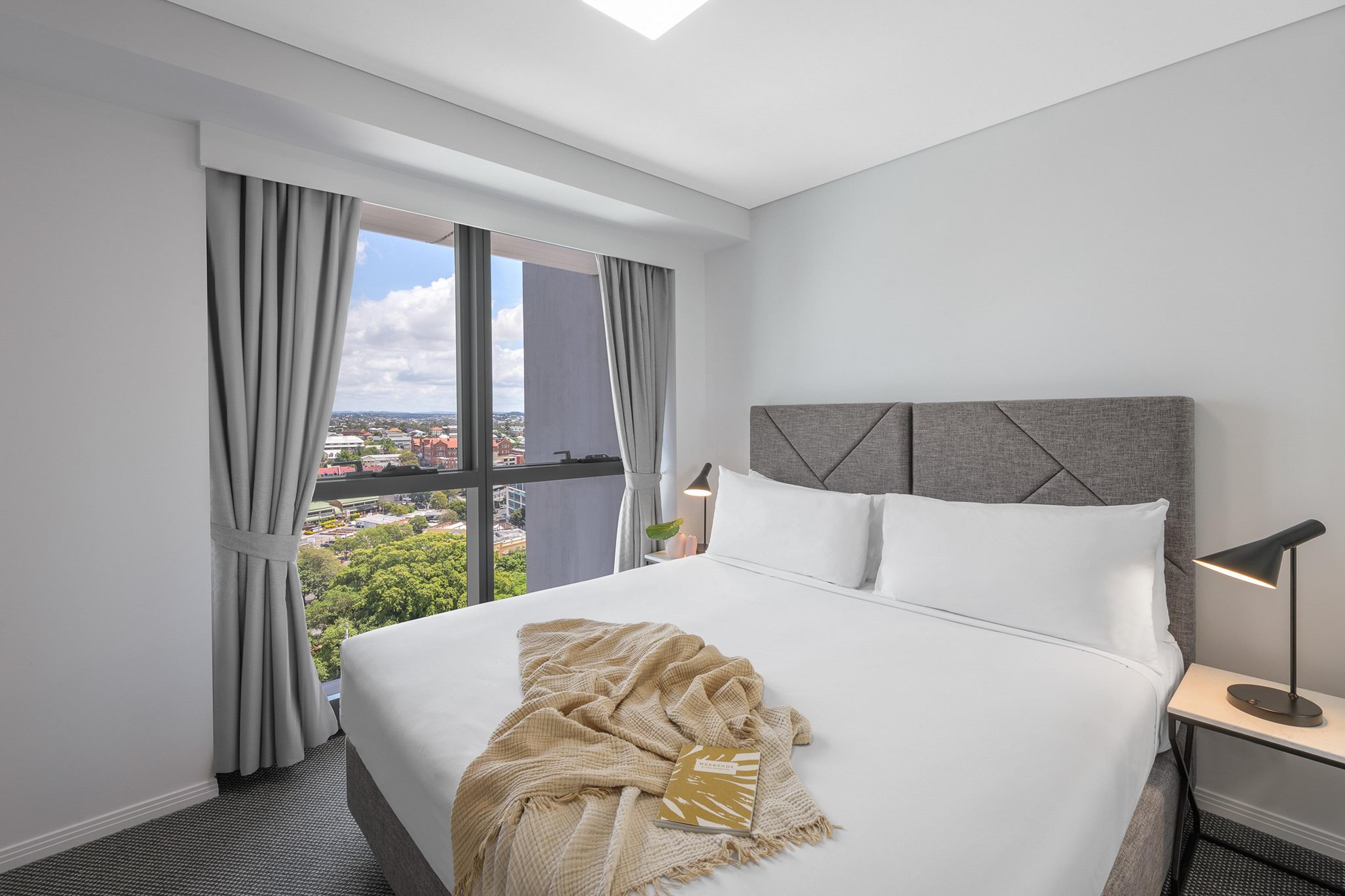 Meriton Suites Adelaide Street