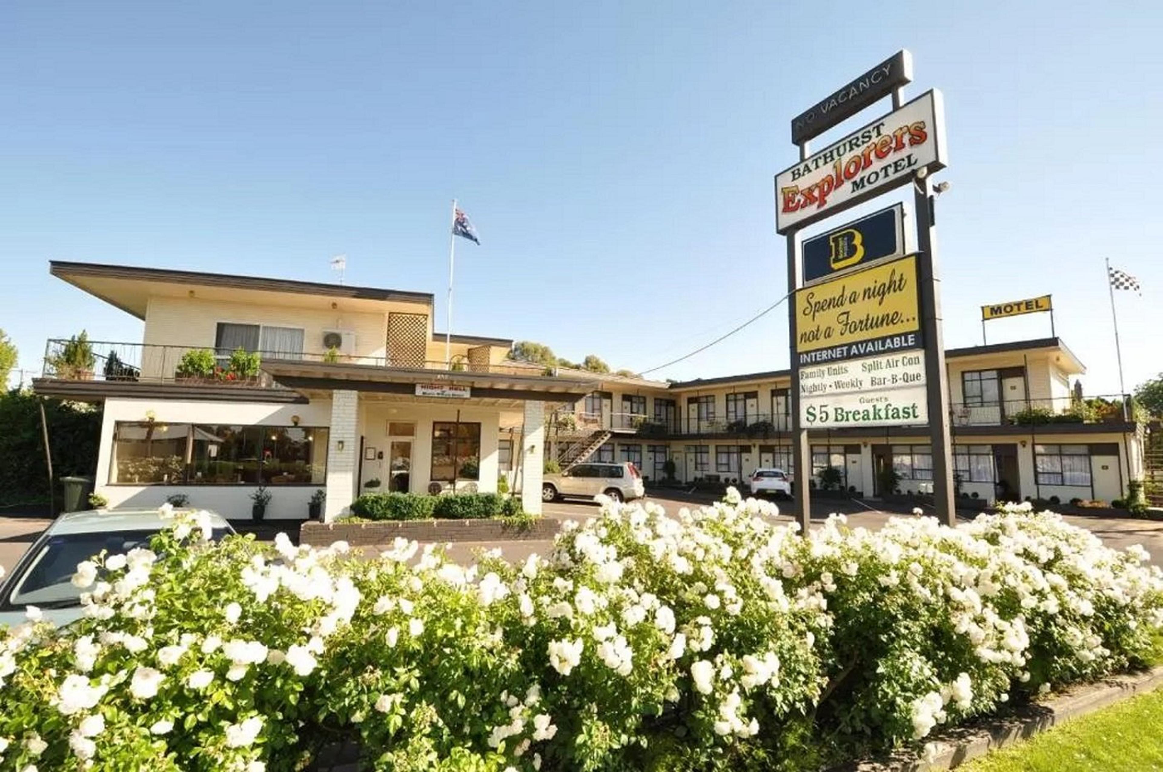 BATHURST EXPLORERS MOTEL