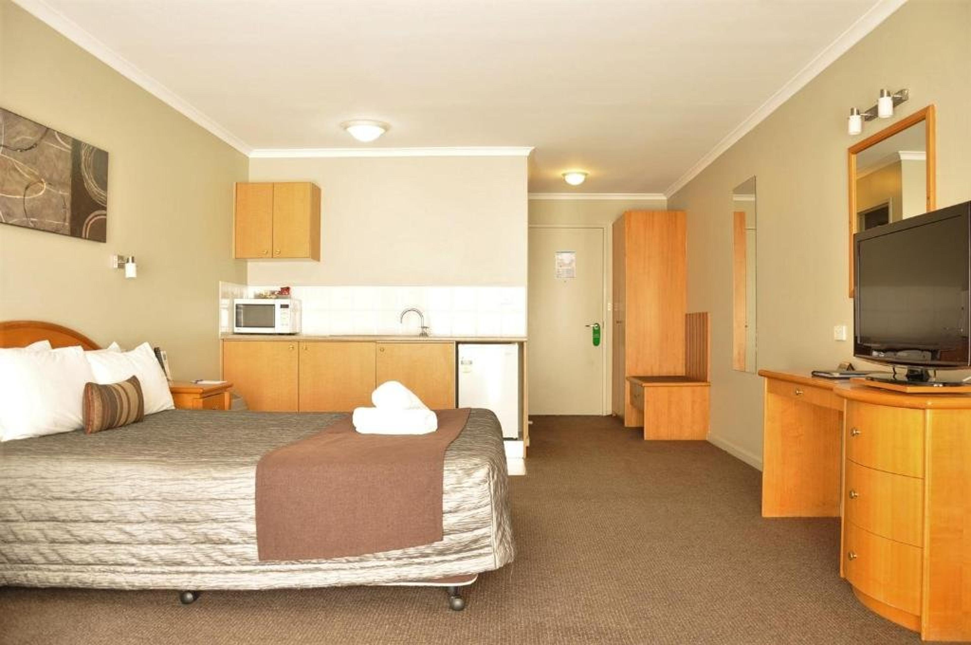 CHITTAWAY MOTEL