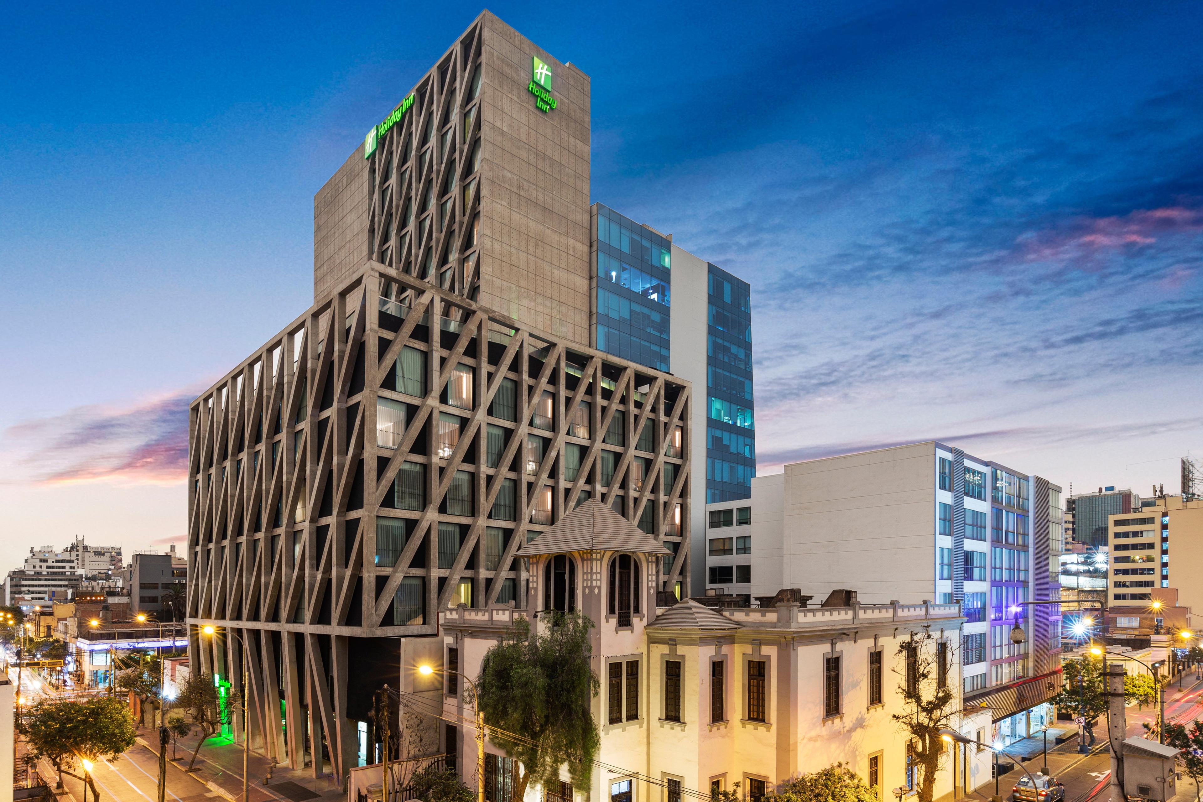 HOLIDAY INN MIRAFLORES BY IHG